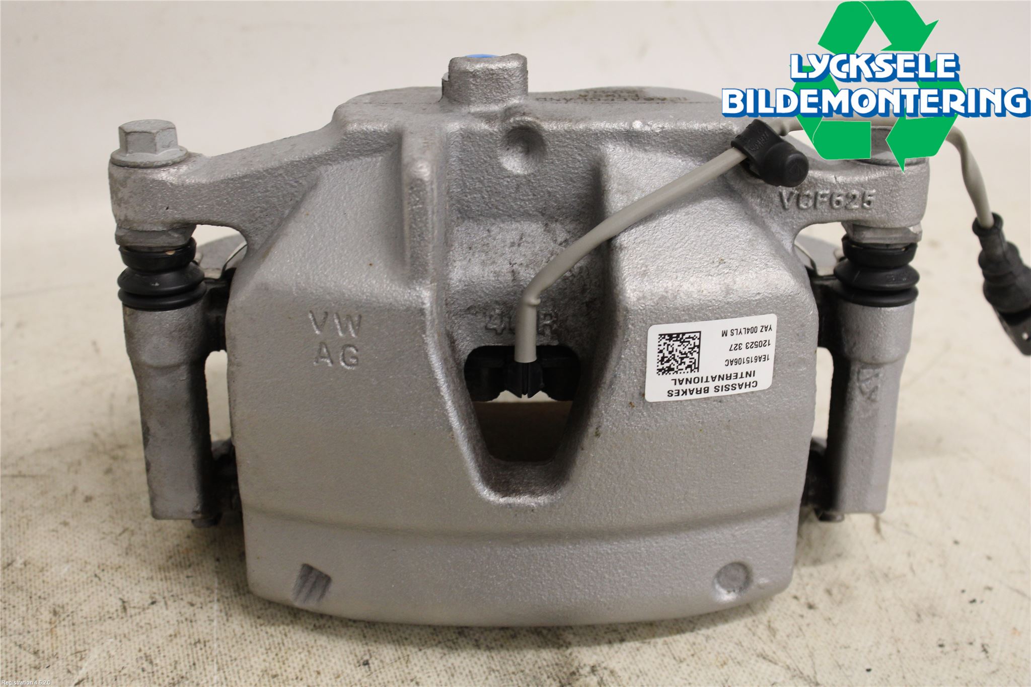 Skoda ENYAQ iV 21- Bromsok Fram Höger