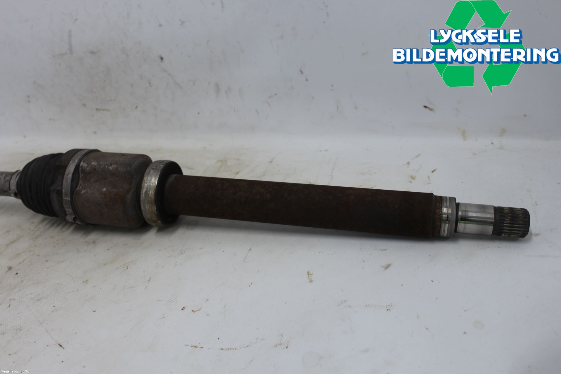 Ford TRANSIT/TOURNEO CONNECT 13-22 Drivaxel Fram Höger
