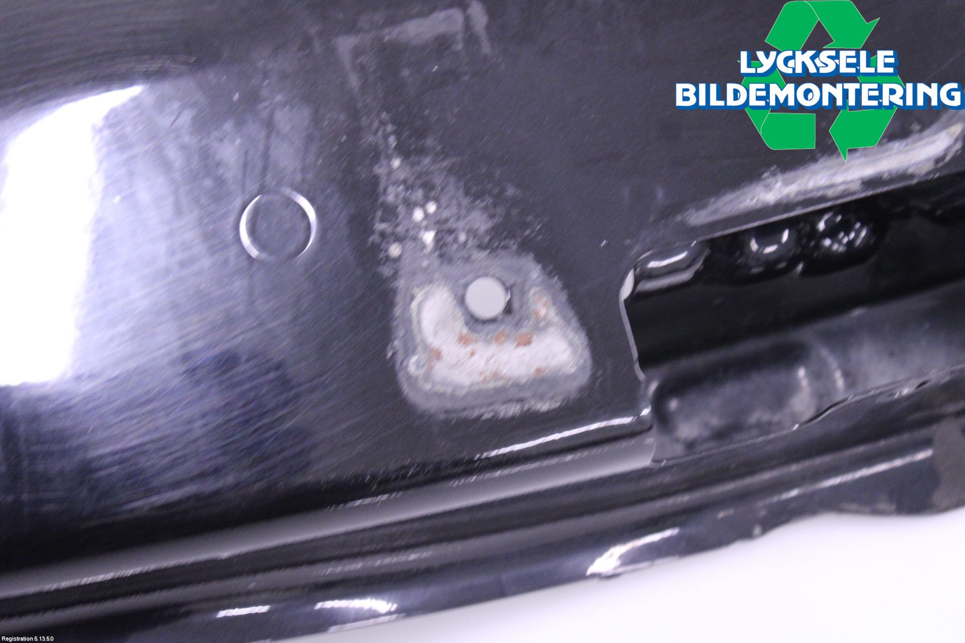 Volkswagen VW AMAROK 2H 10-22 Front Huvlåsplåt-Balk