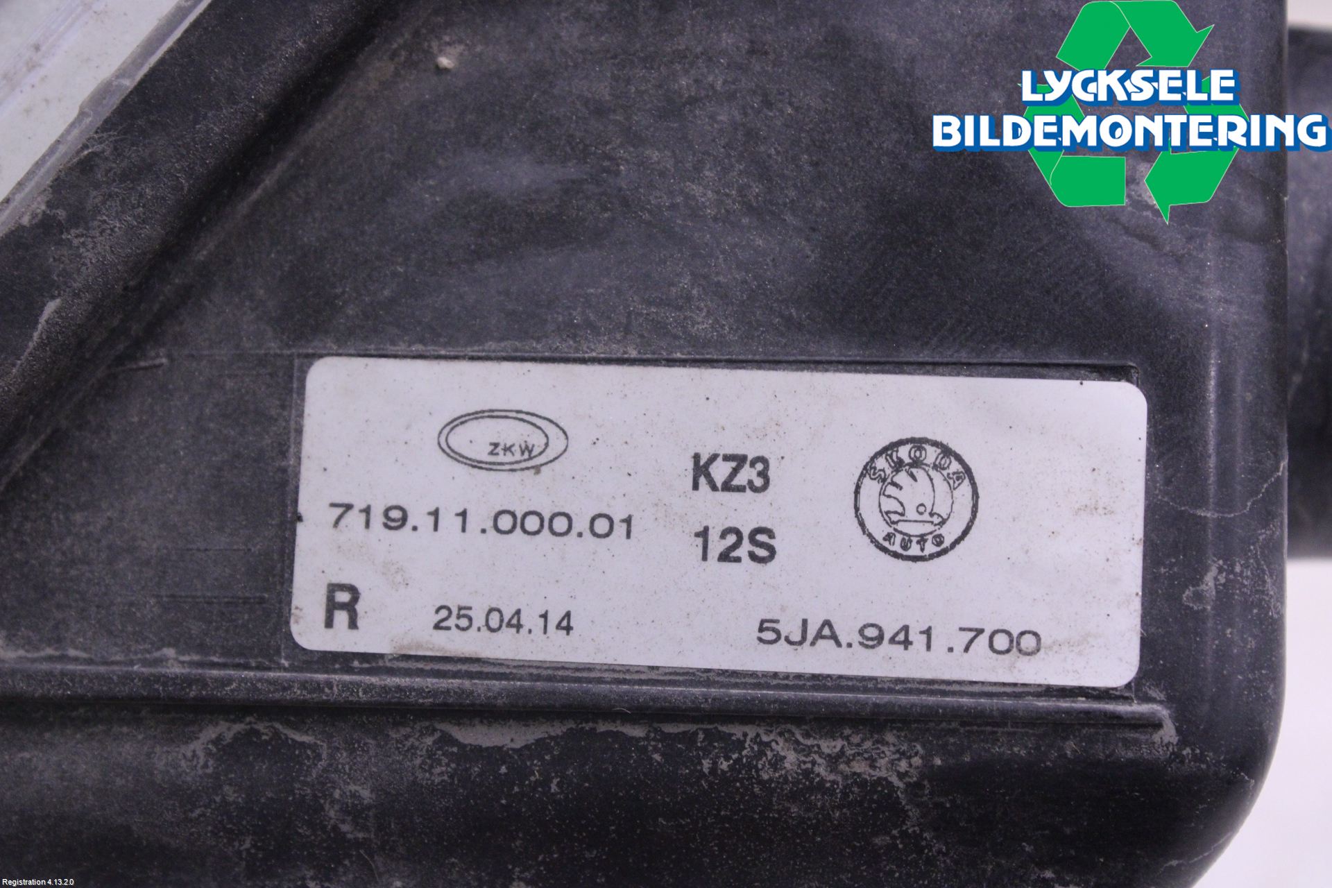 Skoda RAPID Dimljus-Varselljus Fram