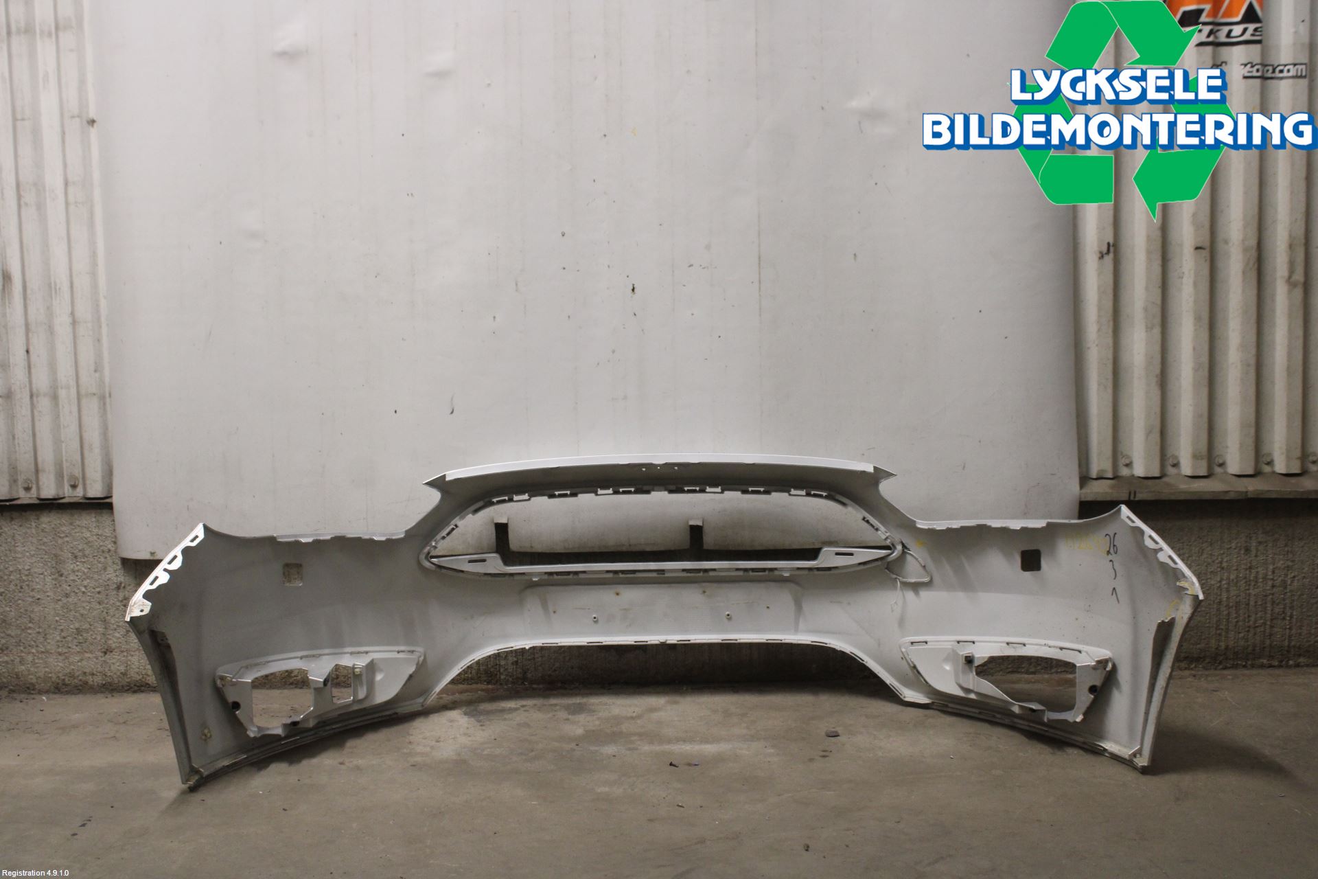 Ford FOCUS 15-18 Stötfångarbeklädnad Fram