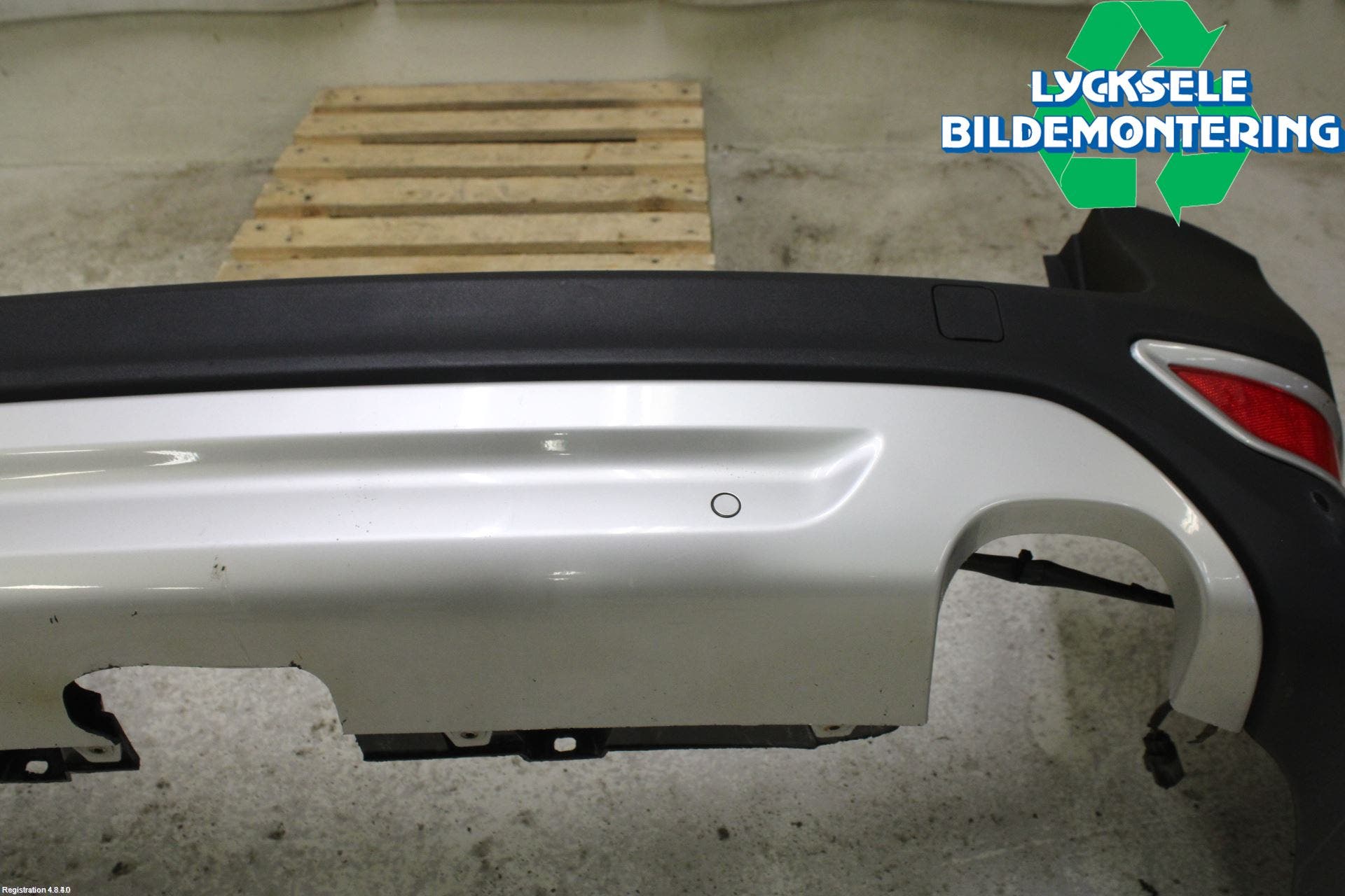 Volvo XC70 08-13 Stötfångarbeklädnad Bak