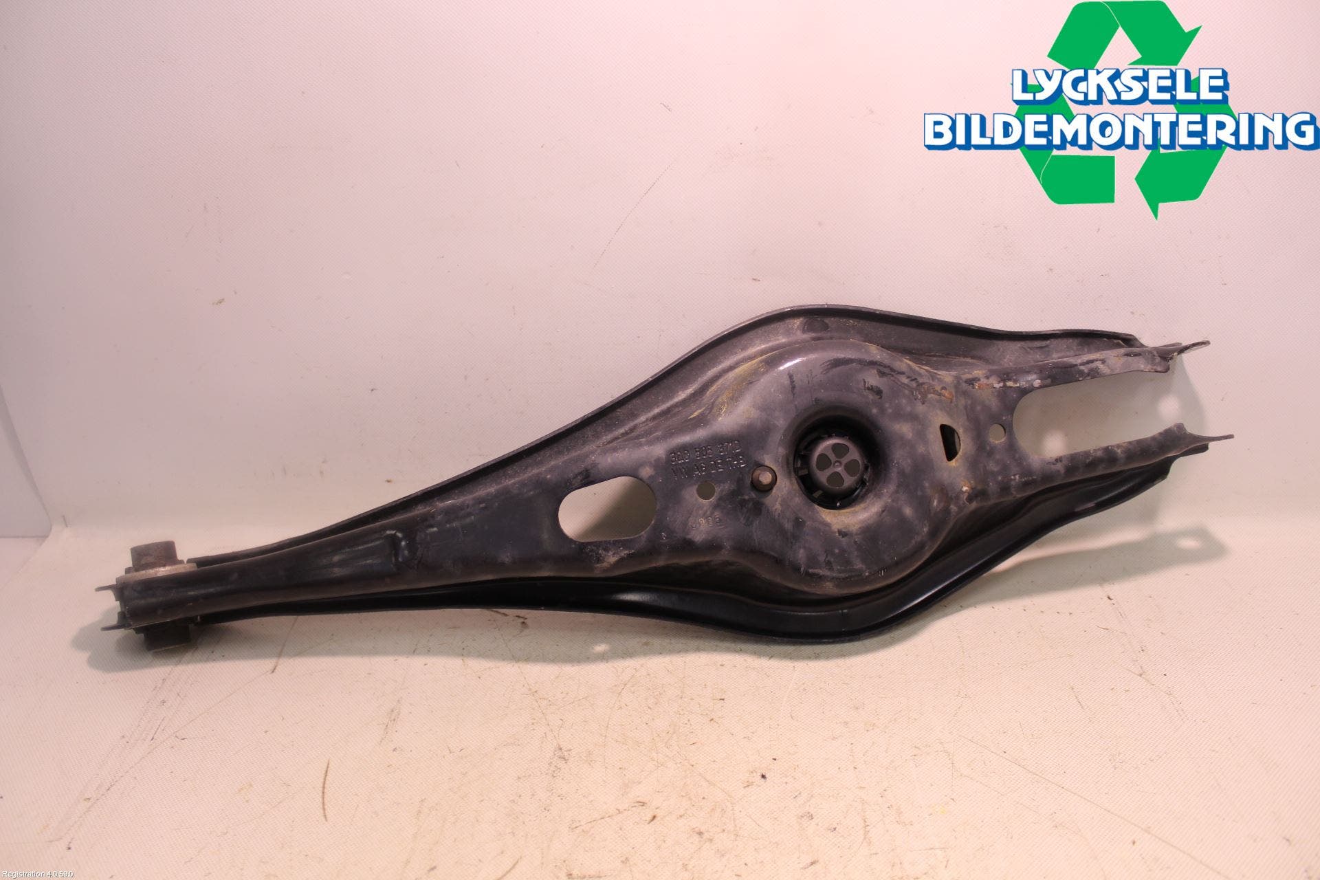 Seat TARRACO 19- Bärarm Bak Vänster