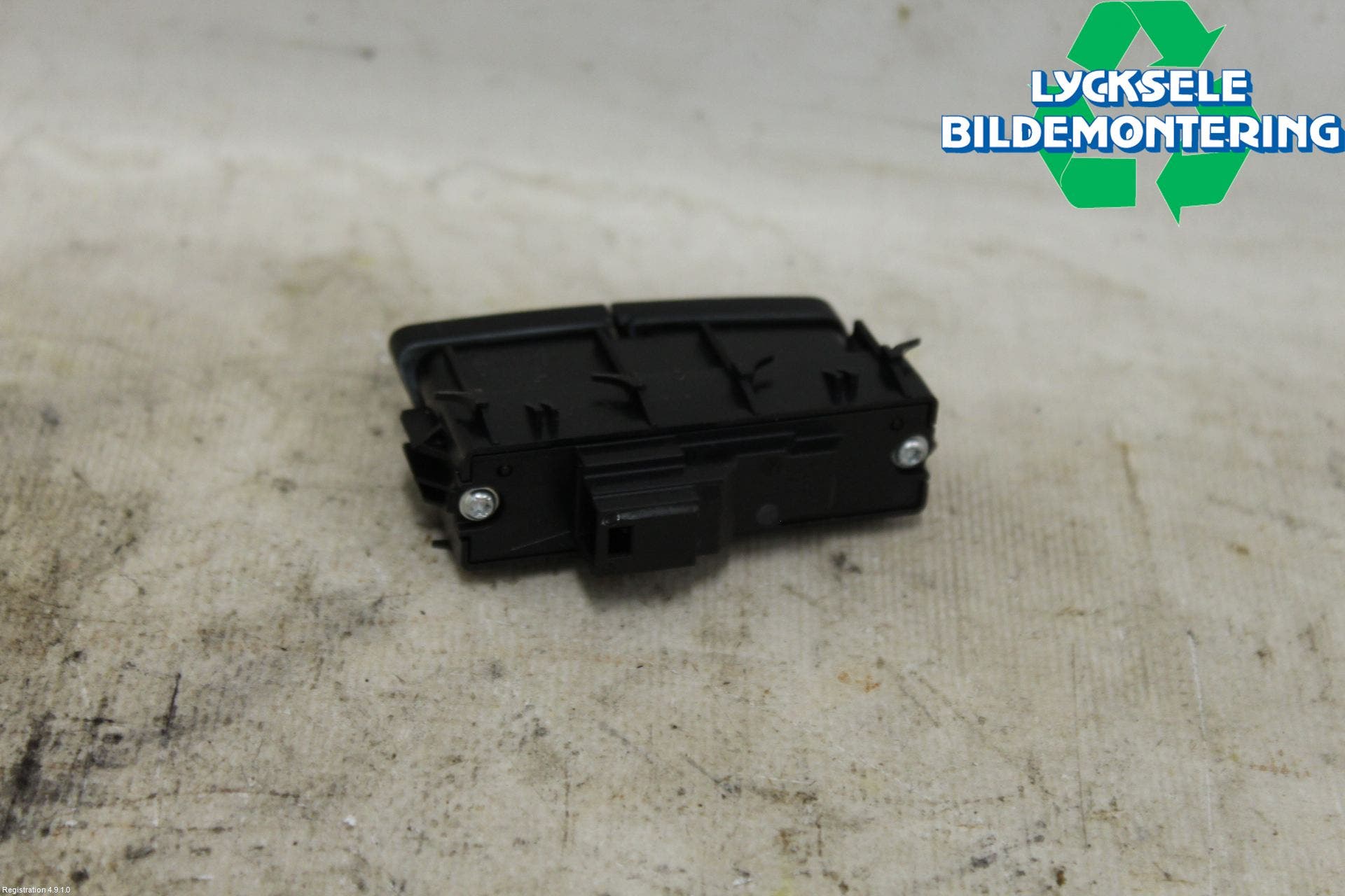 Mercedes-Benz MB CLA-KLASS (C117/X117) 13-19 Strömställare Centrallås