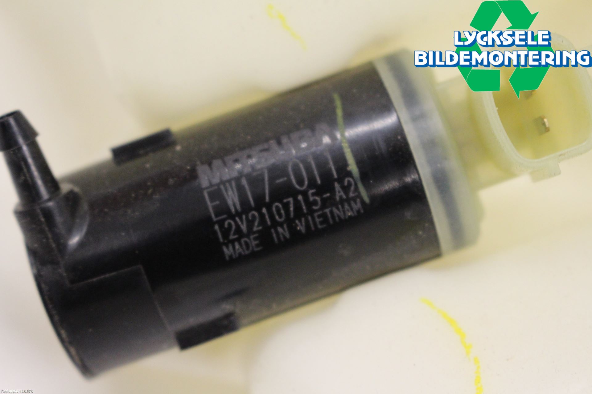 Isuzu D-MAX Spolartank Vindruta