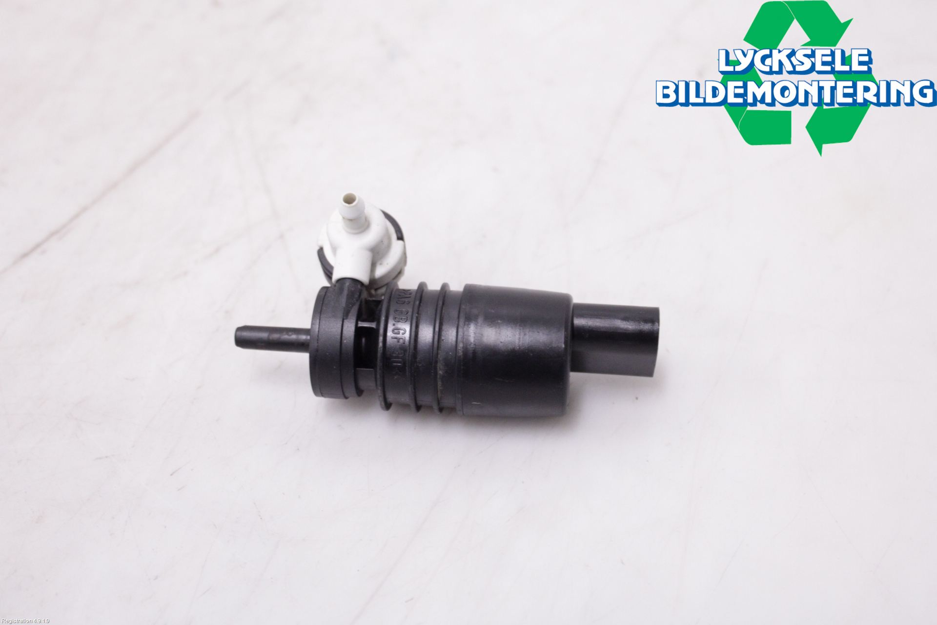 Ford KUGA 13-16 Spolarpump Vindruta