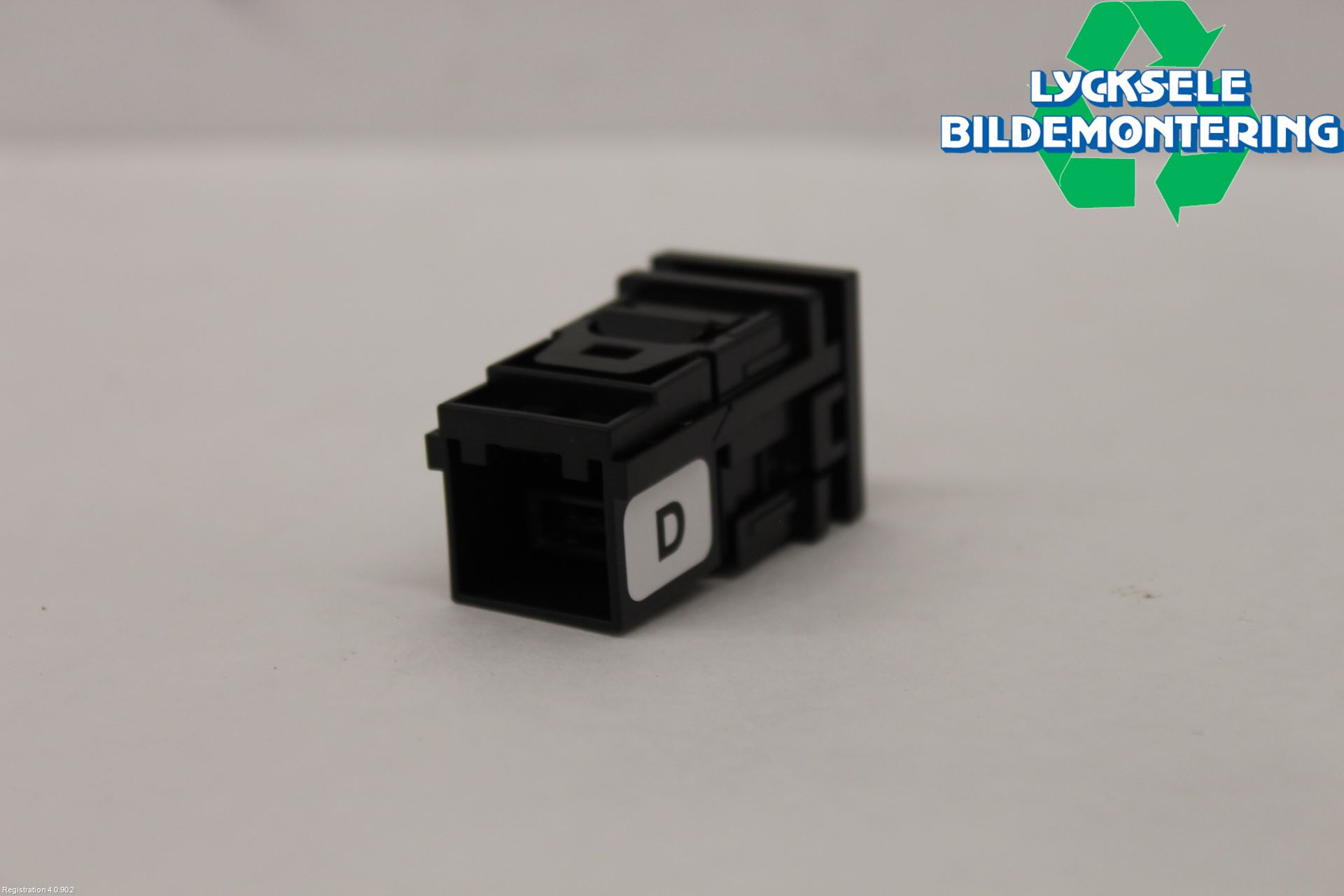 Toyota YARIS CROSS XP21 21- Usb Connection