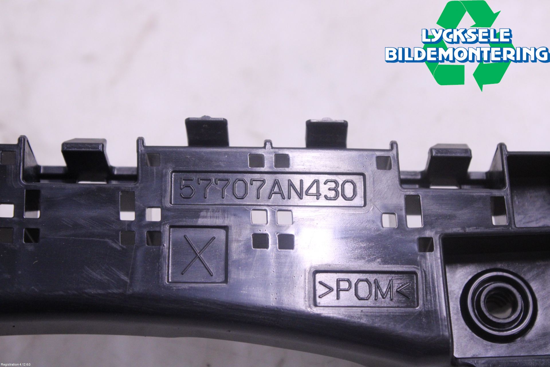 Subaru OUTBACK 21- Stötfångarfäste Bak Vä