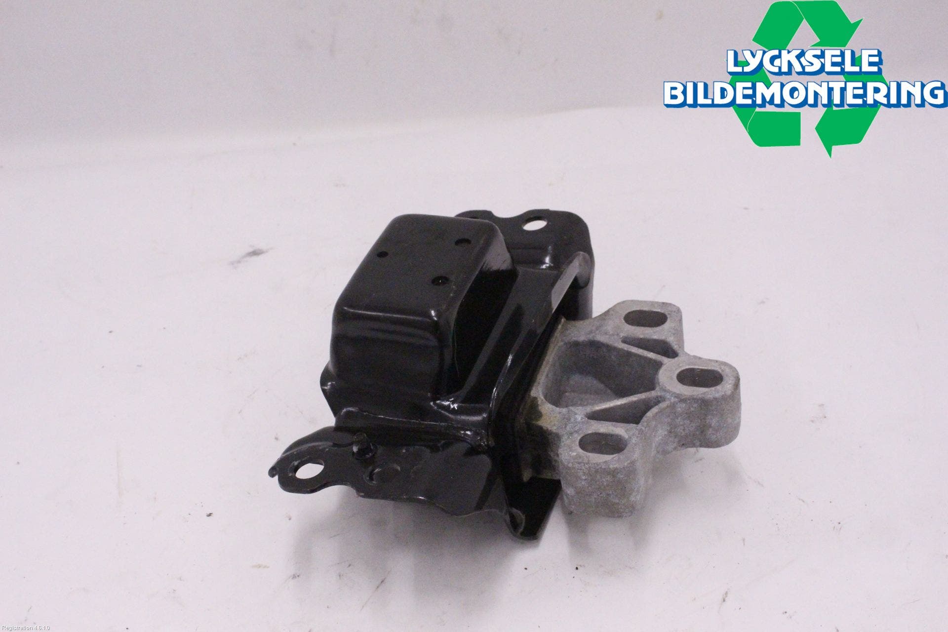 Seat TARRACO 19- Växellådsfäste