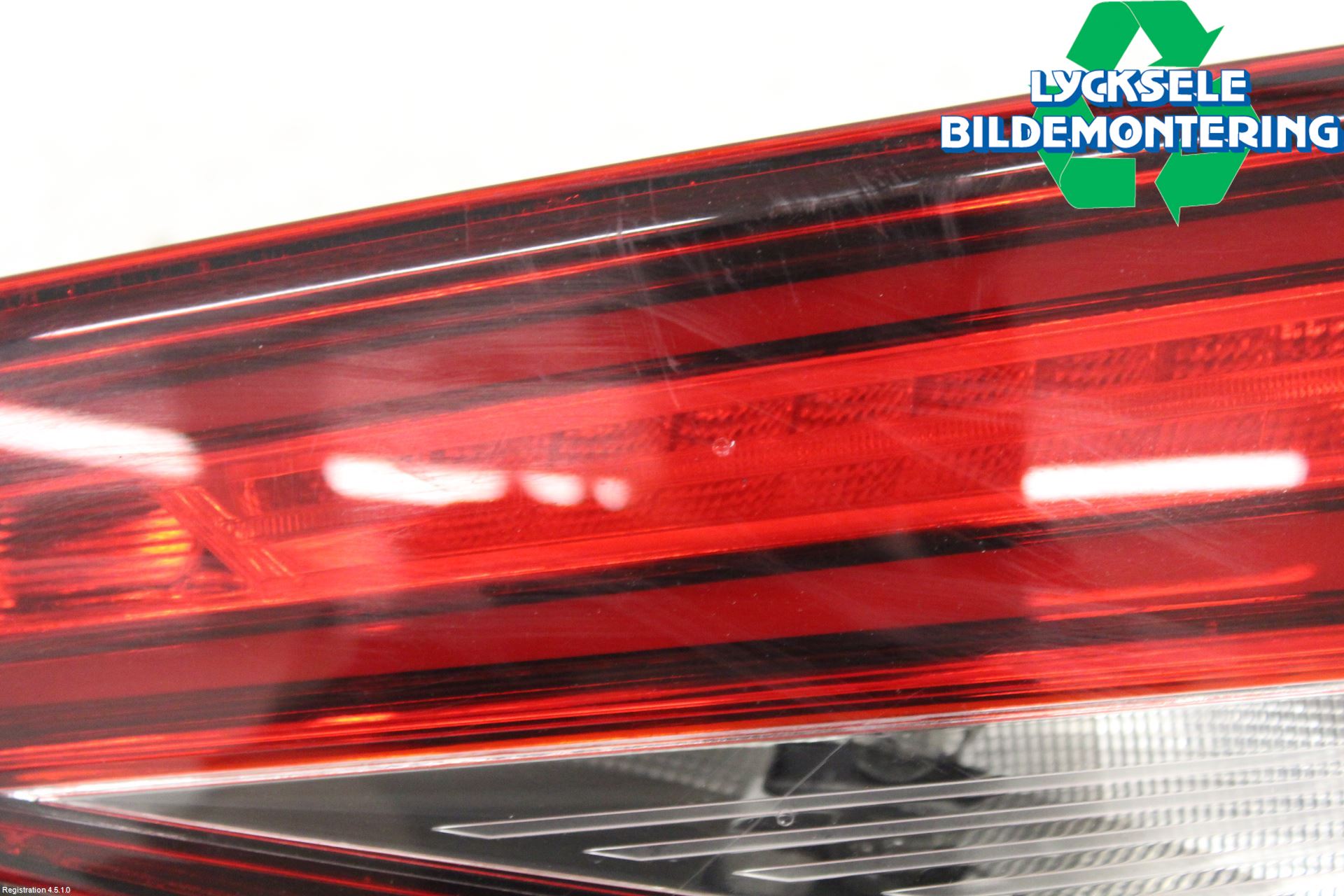 Seat ATECA 16->> Bakljus Lucka Hö