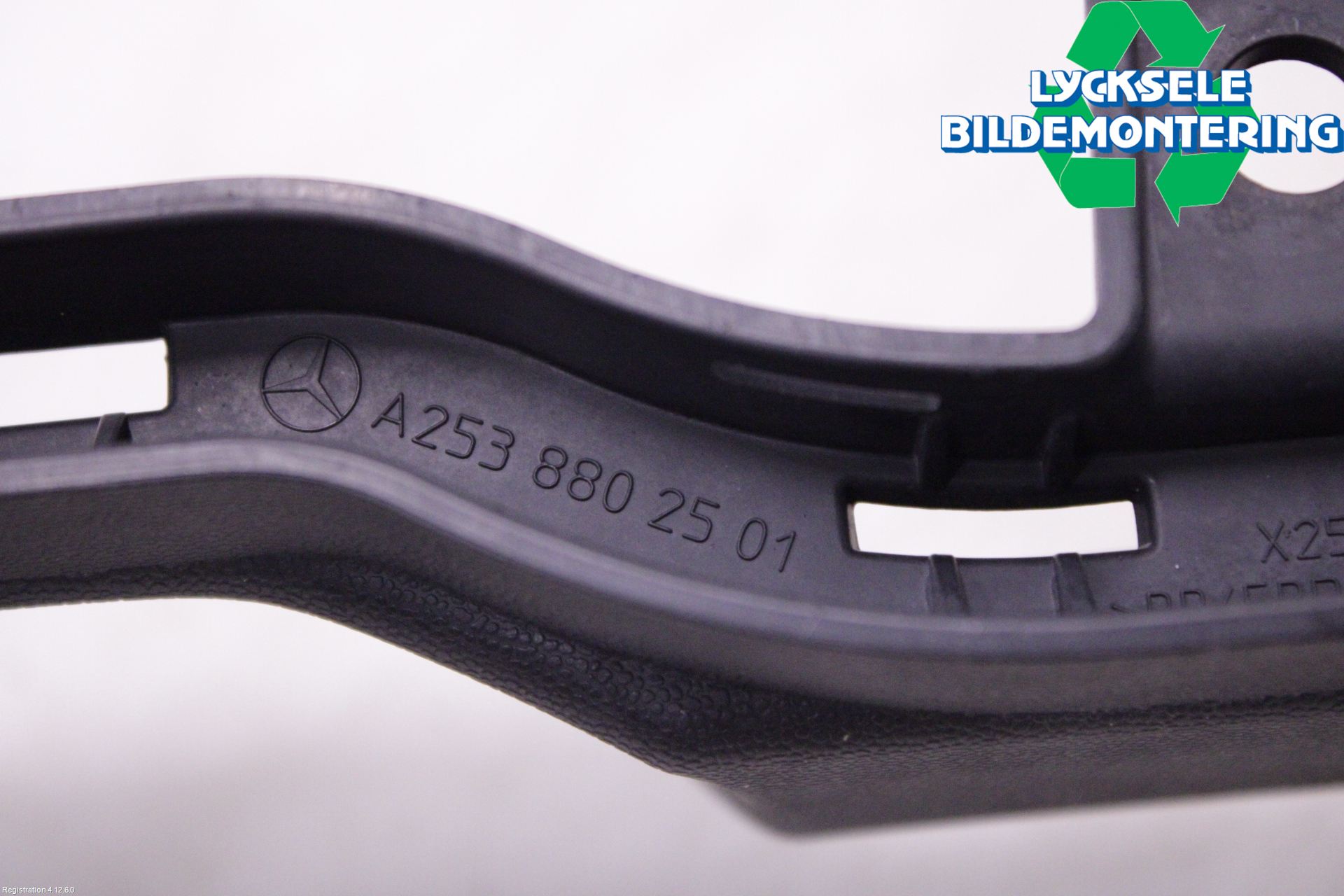 Mercedes-Benz MB GLC-KLASS (X253/C253) 15-22 Stötfångardel Bak Mitt