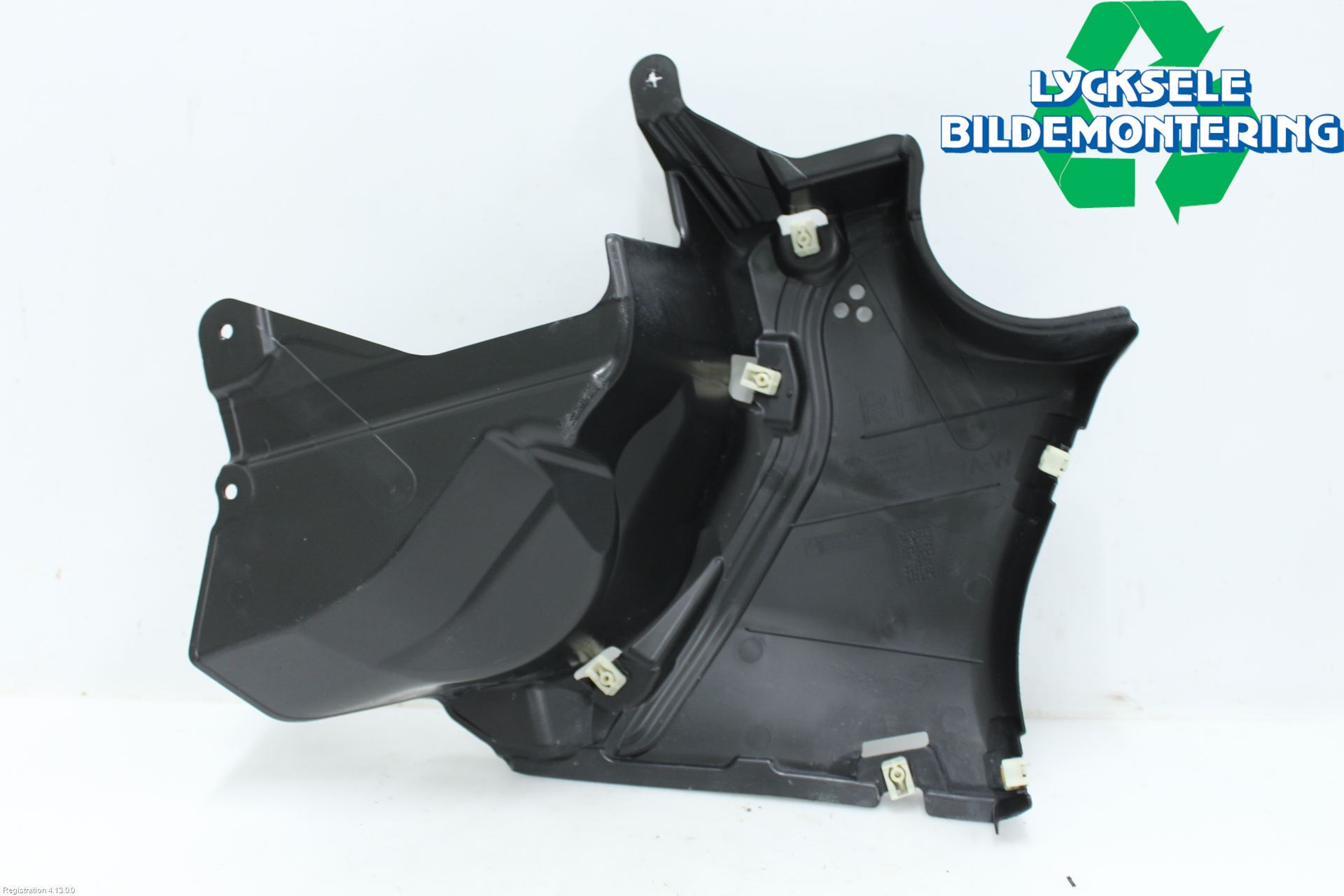 BMW 5 G30/G31/F90 17-23 Hasplåt Plåt-Plast
