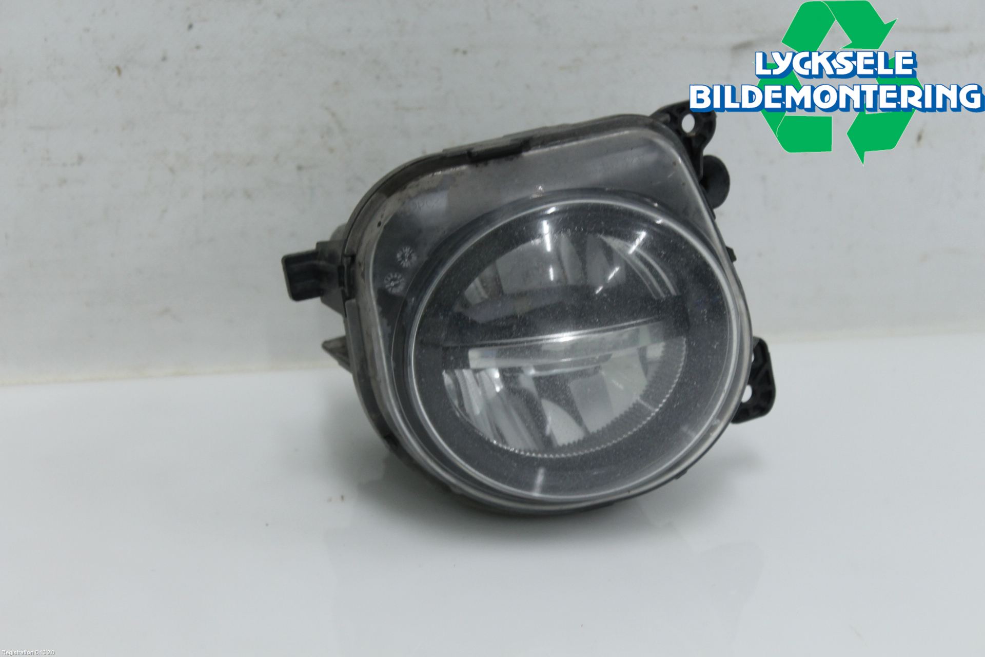BMW 5 F10/F11/F18 09-17 Dimljus-Varselljus Fram