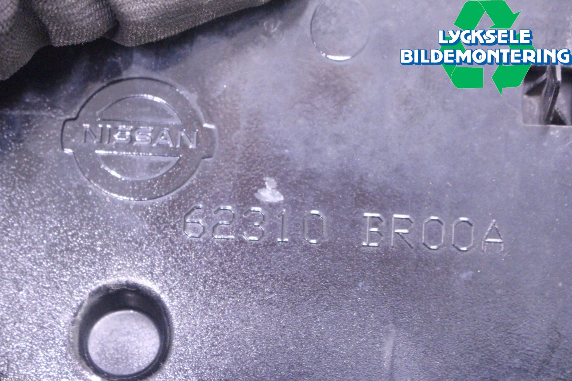 Nissan QASHQAI+2  10-14 Grill Komp