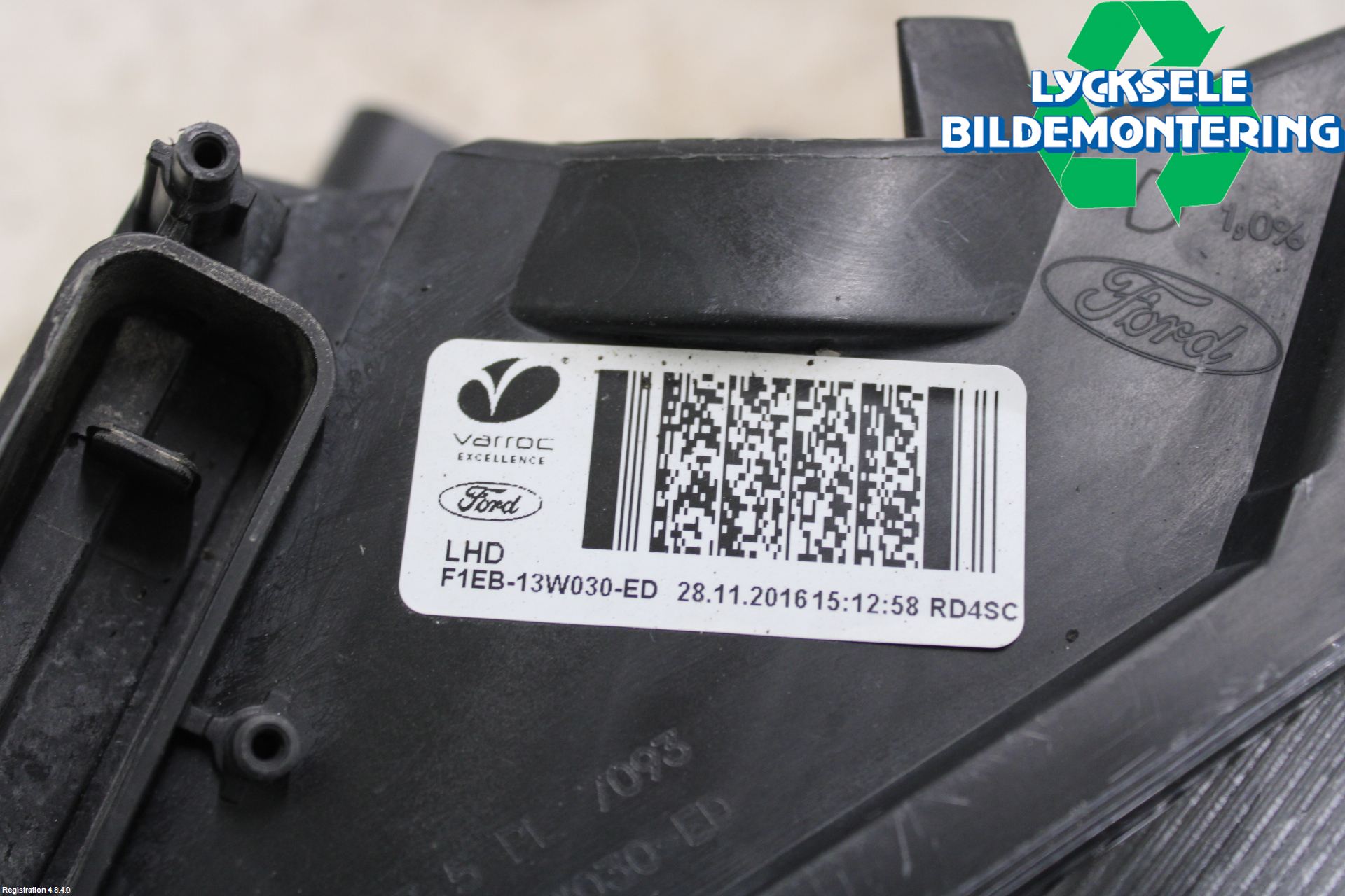 Ford FOCUS 15-18 Strålkastare Vänster