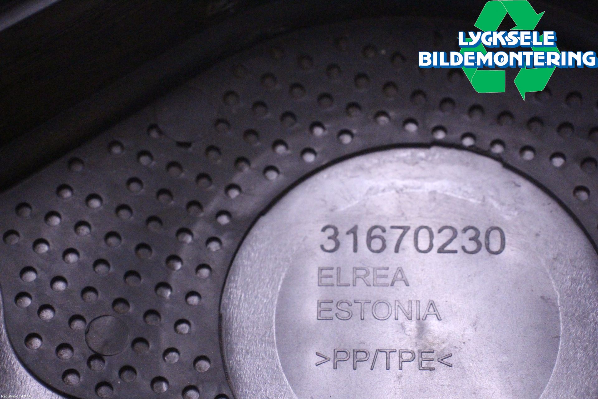 Volvo V90 17->> Kamrem-Transmissionskåpa