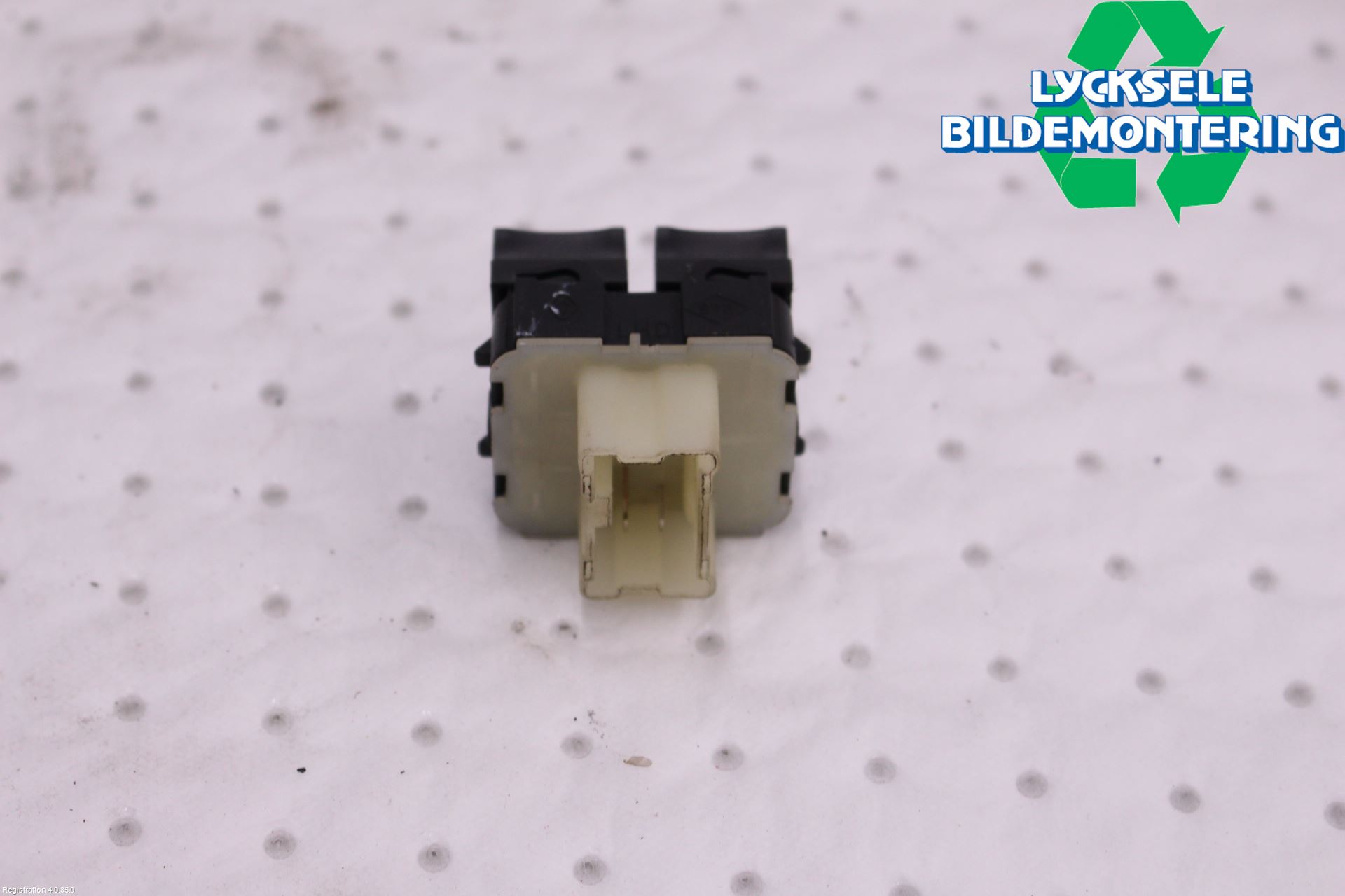 Opel VIVARO 15-19 Strömställare Elhiss