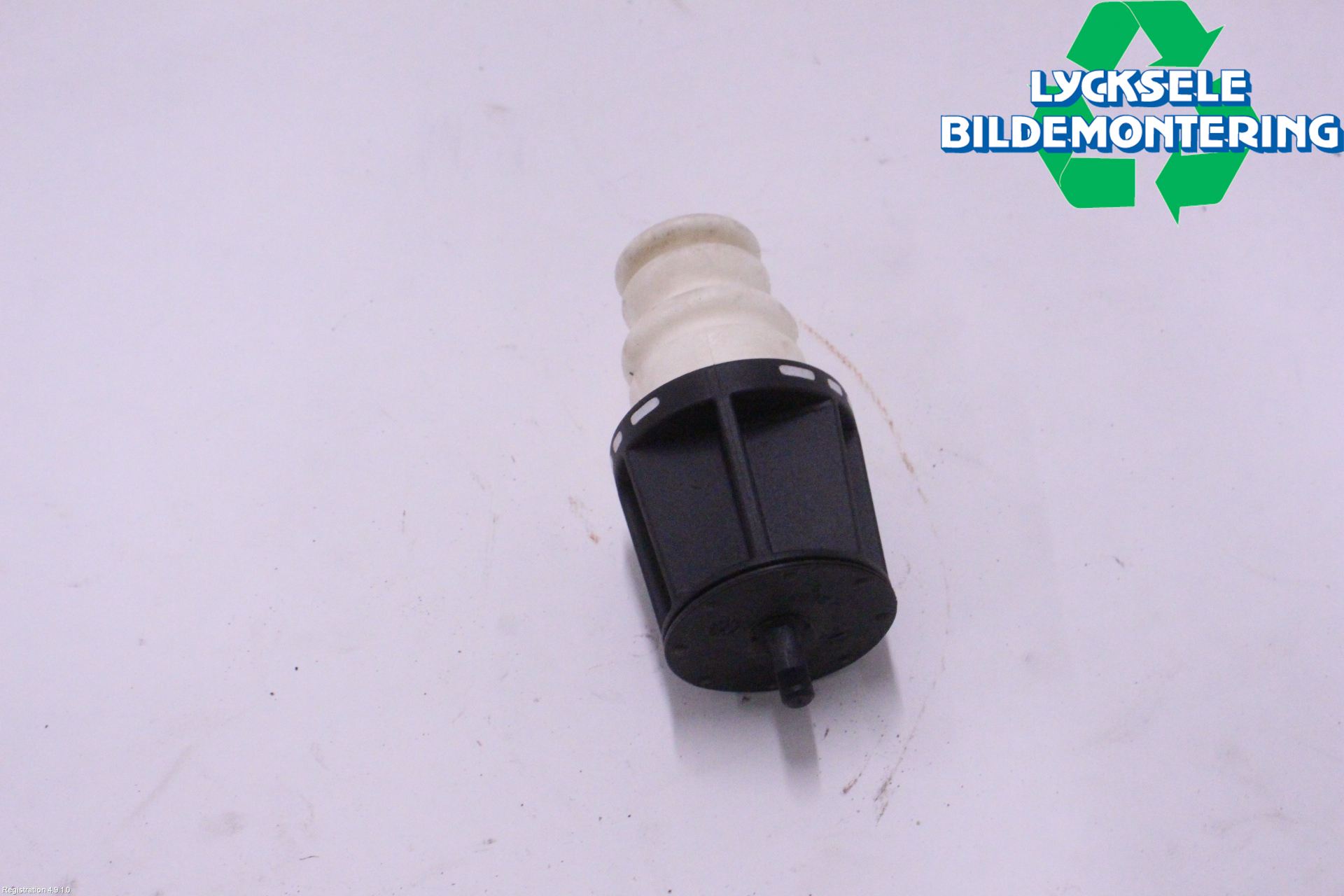 Opel ASTRA L 22- Stötdämpare Bak