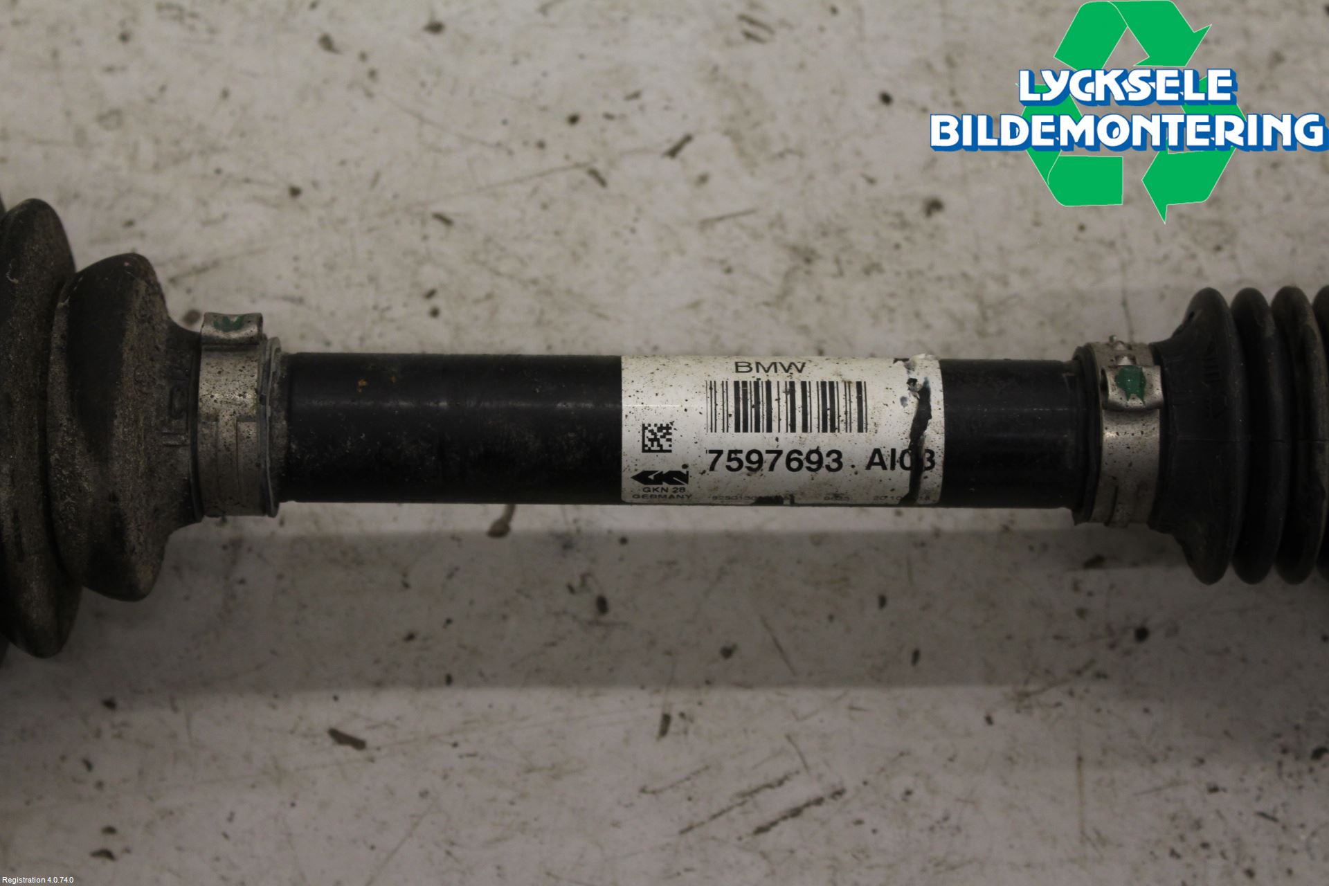 BMW 3 F30/F31/F80 12-19 Drivaxel Fram Vänster