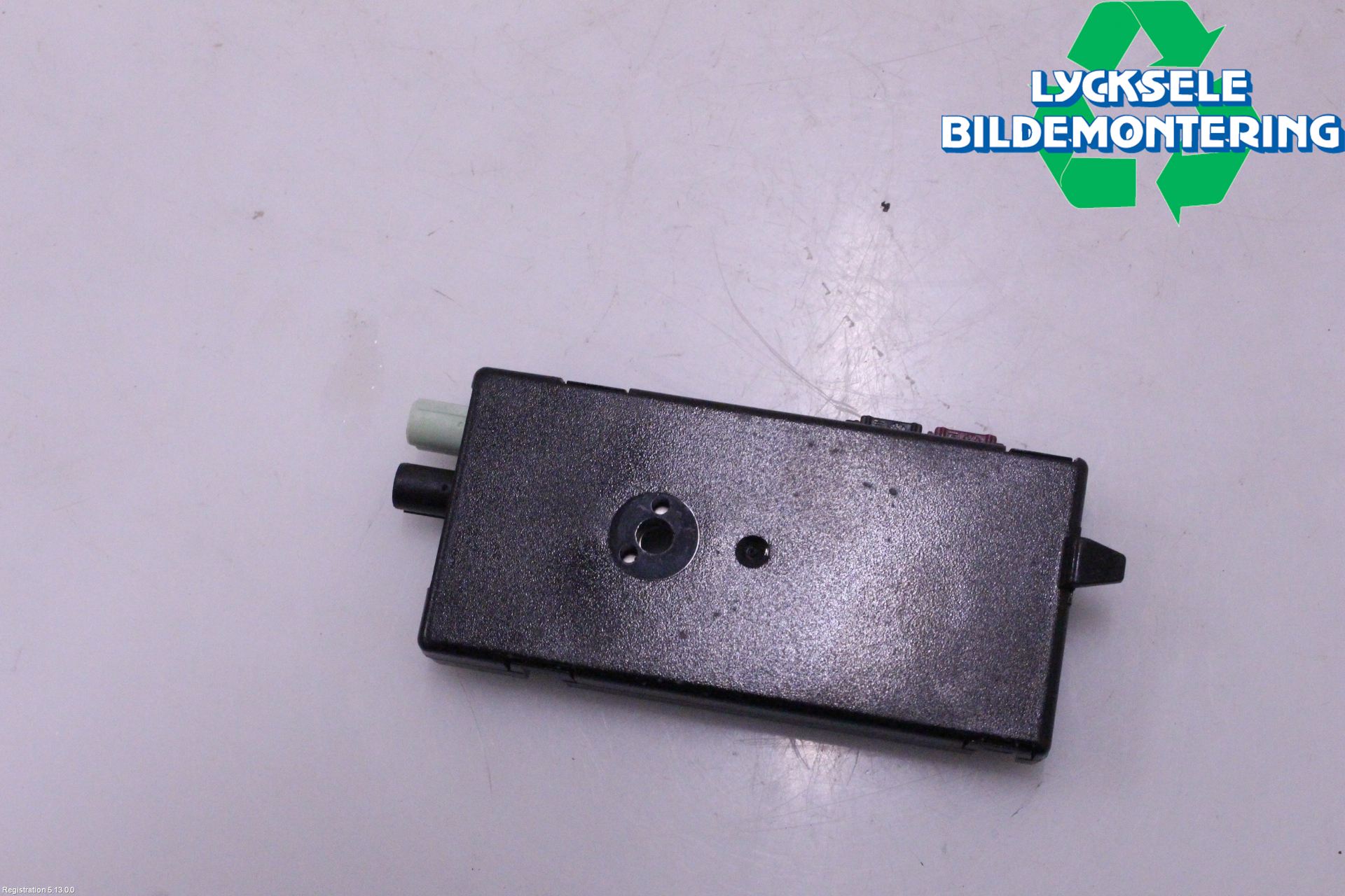 BMW 3 F30/F31/F80 12-19 Antennförstärkare