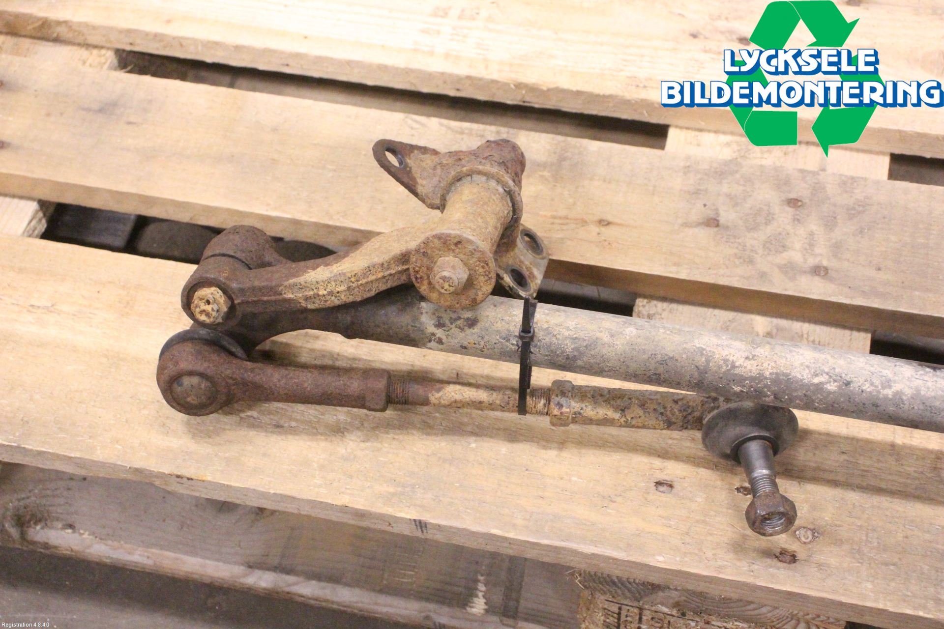 Nissan NAVARA 98-05 Styrstag Vä - Mitt - Hö