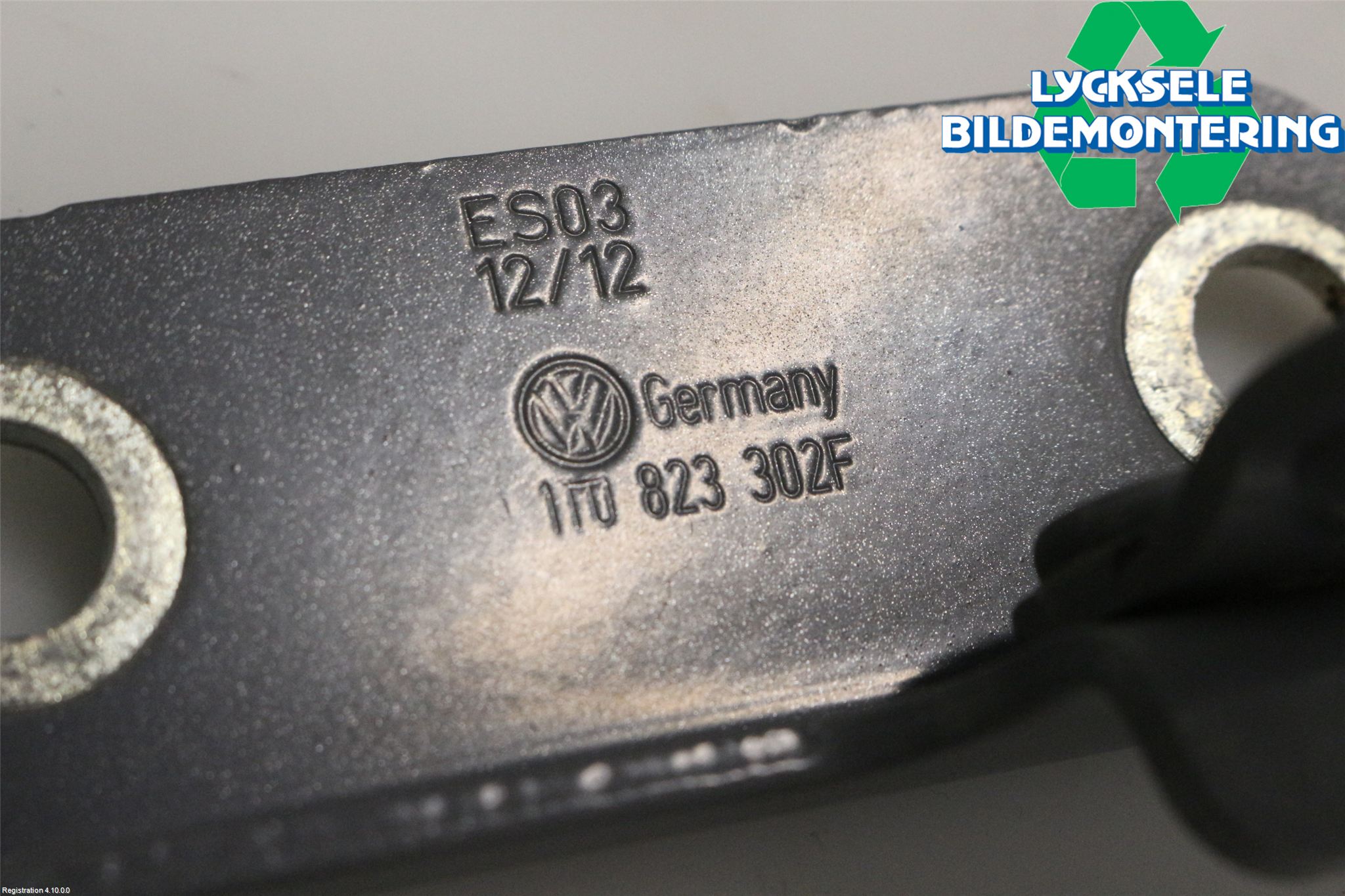 Volkswagen VW CADDY 11-15 Huvgångjärn
