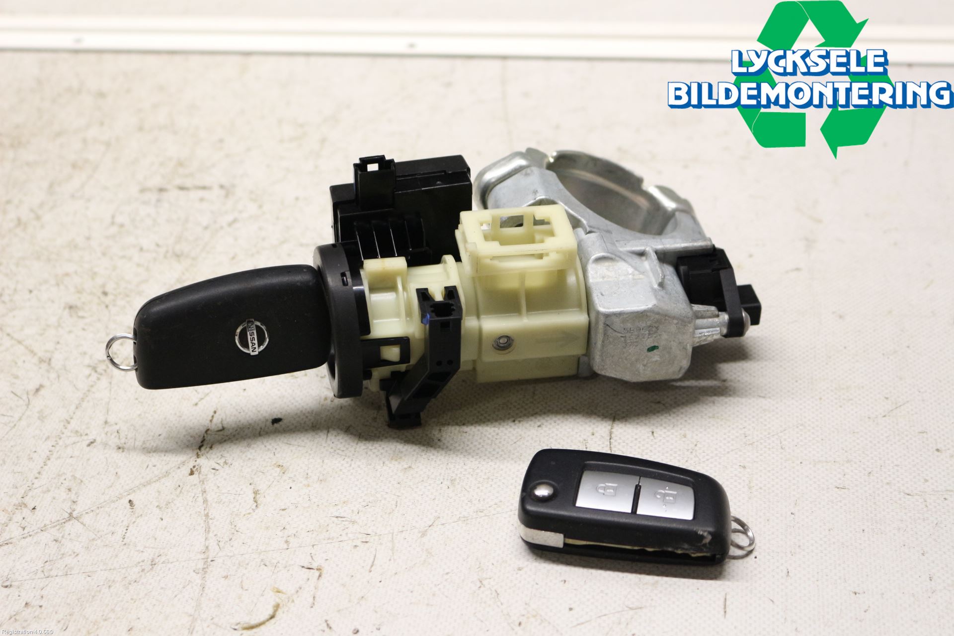 Nissan PULSAR Tändlås