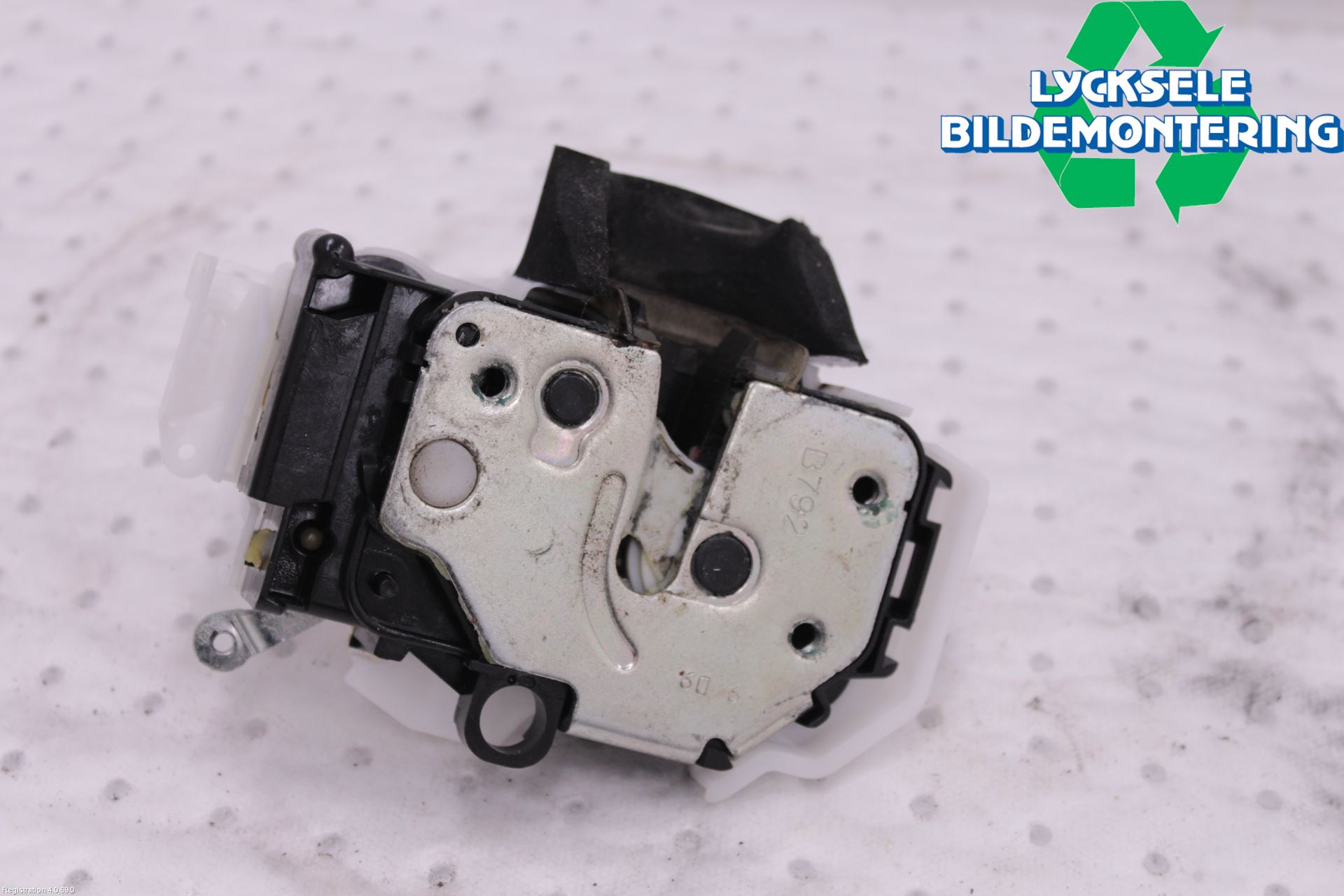 Opel COMBO D 12-18 Låskista-Dörrlås