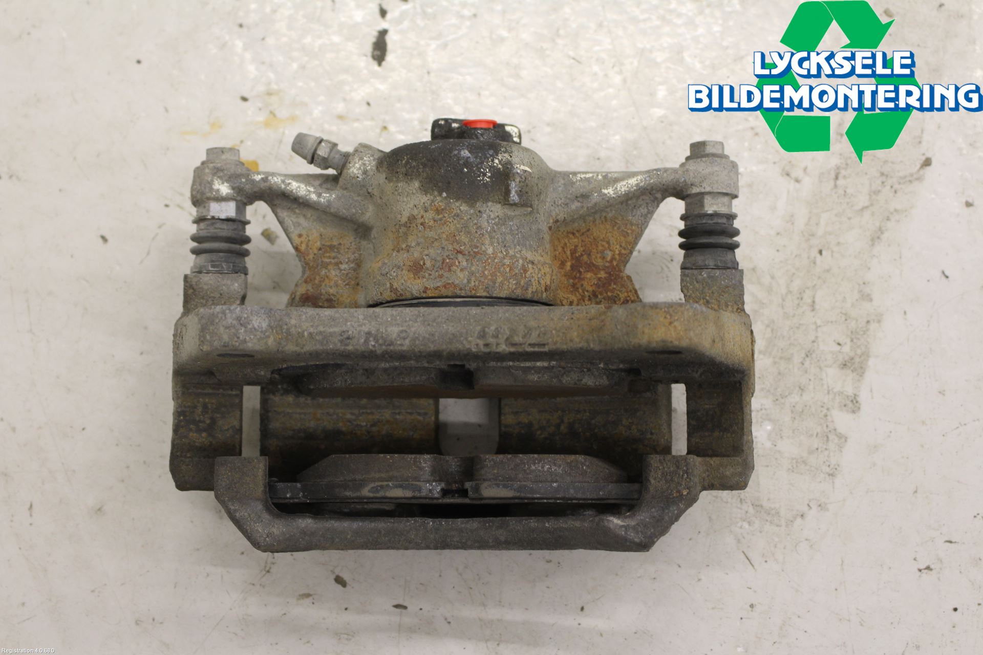 Volkswagen VW PASSAT 15-19 Bromsok Fram Vänster