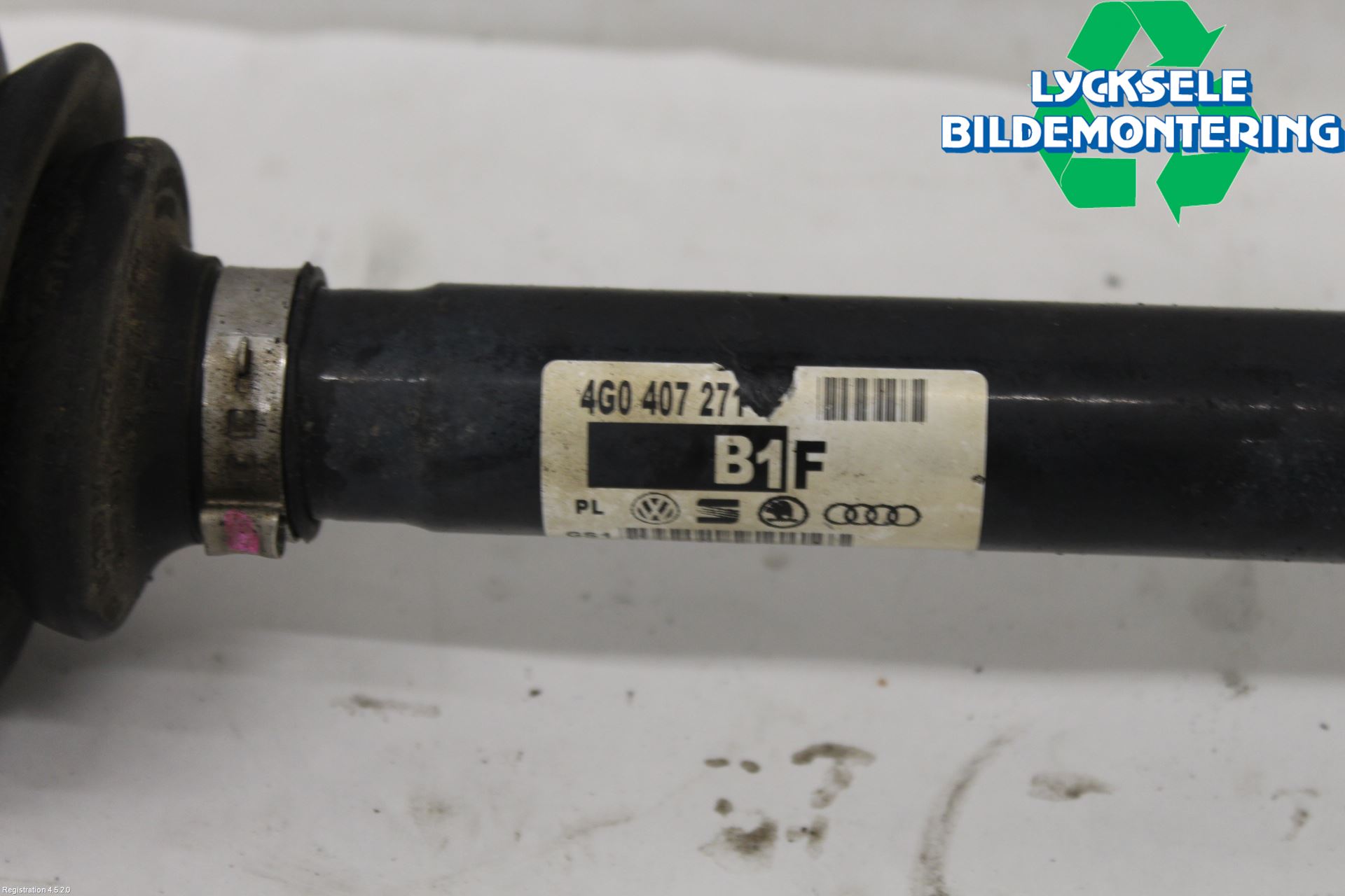 Audi Q5 09-16 Drivaxel Fram Höger