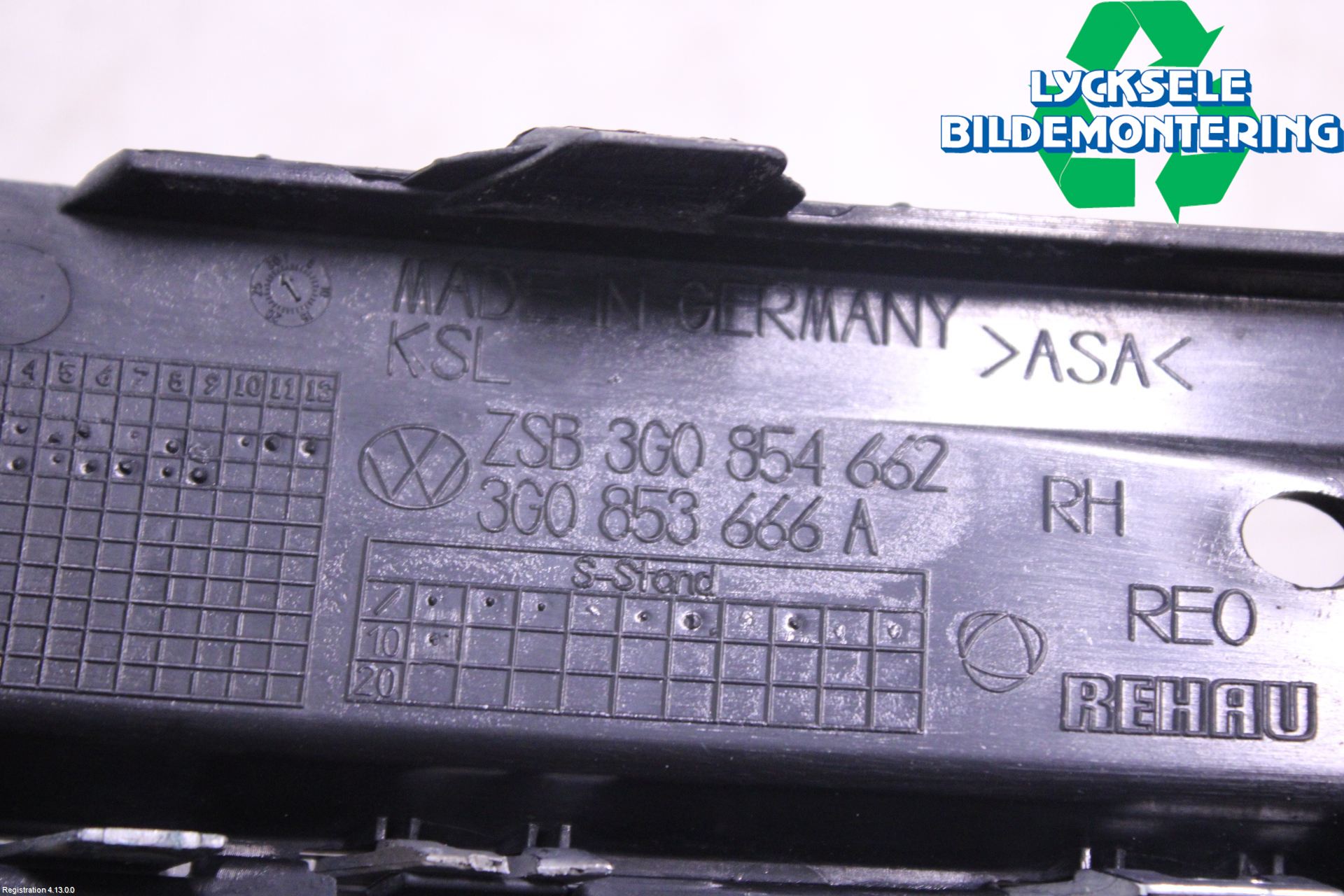 Volkswagen VW PASSAT 15-19 Dimljussarg Fram