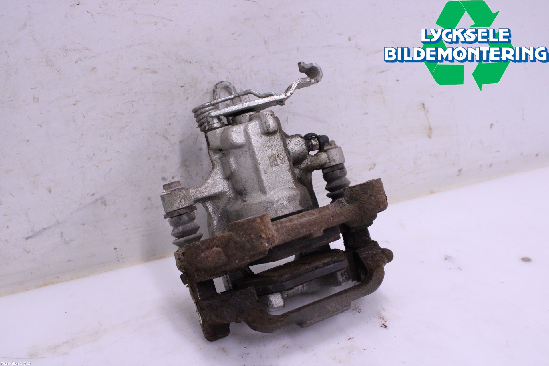 Skoda SUPERB 09-15 Bromsok Bak Höger