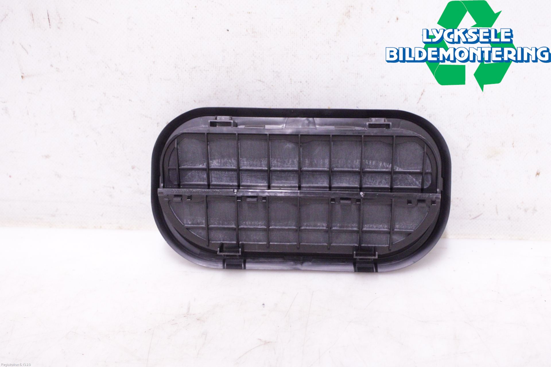 Volkswagen VW ID.7/TOURER 24- Ventilationsutsläpp Bak