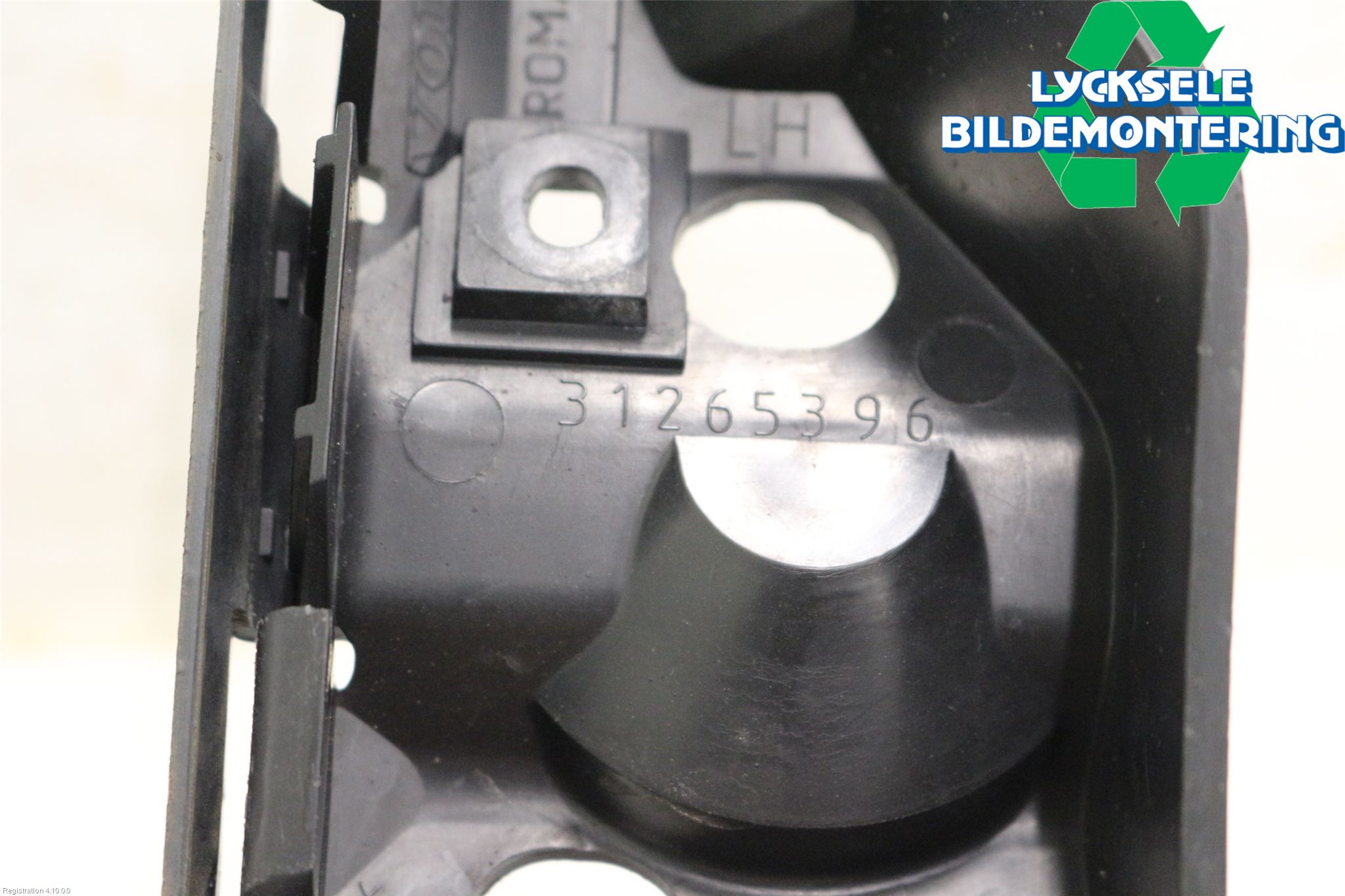 Volvo V50 08-12 Stötfångarfäste Fram Vä
