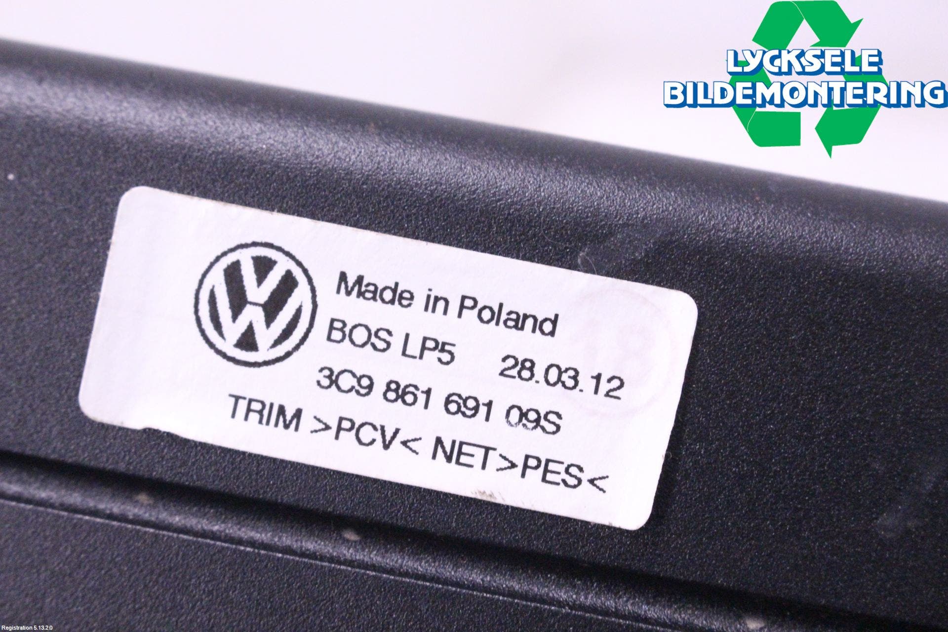 Volkswagen VW PASSAT 11-14 Lastförskjutningsskydd-Galler