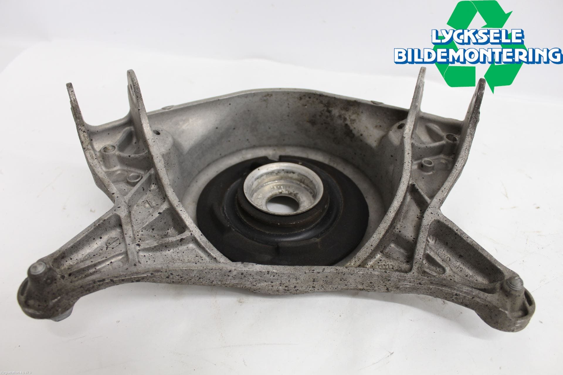 Audi A4/S4 08-11 Fjäderbenslager Fram