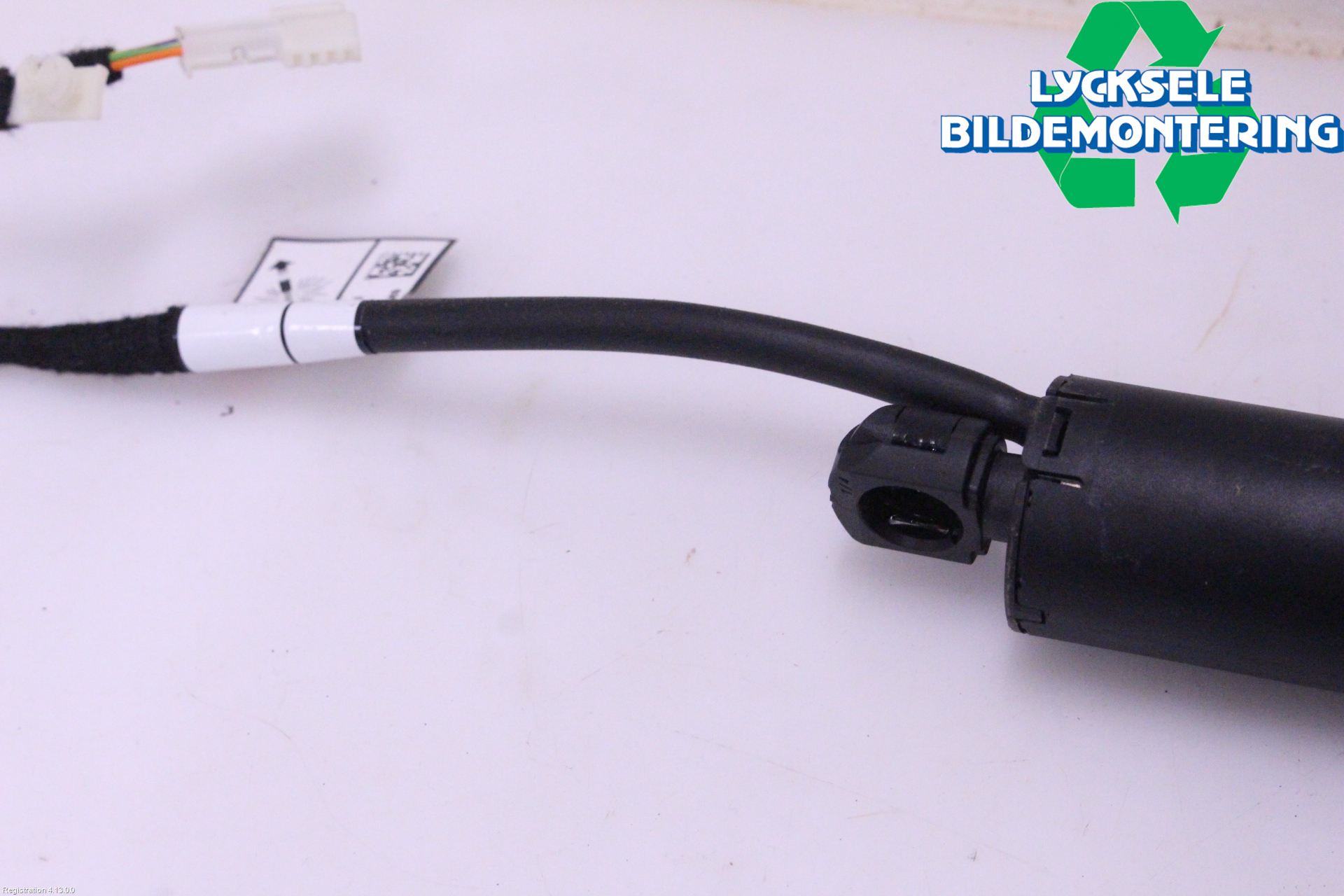 BMW 5 G30/G31/F90 17-23 Bakluckeöppnare Automatisk