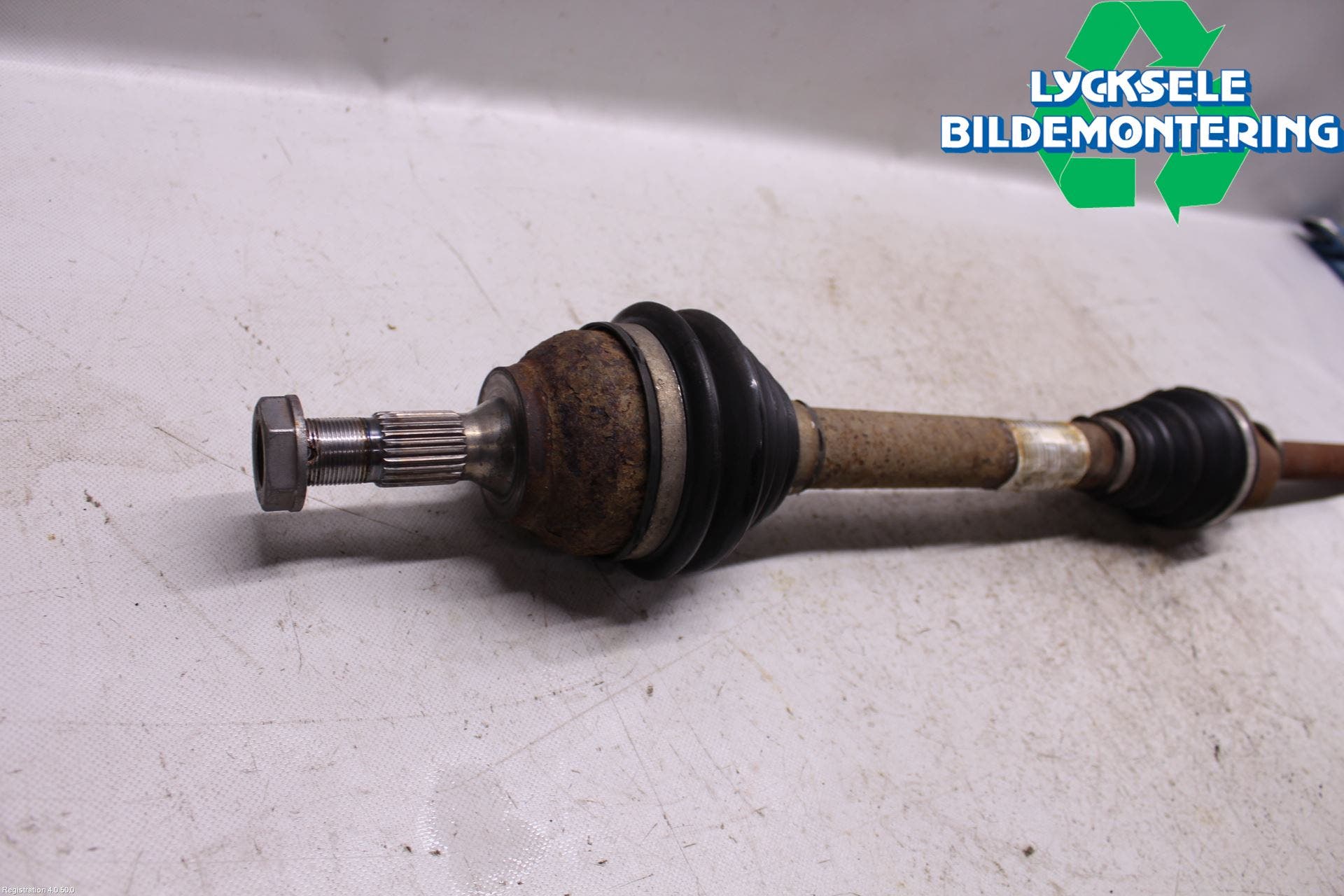 Peugeot 308 08-13 Drivaxel Fram Höger