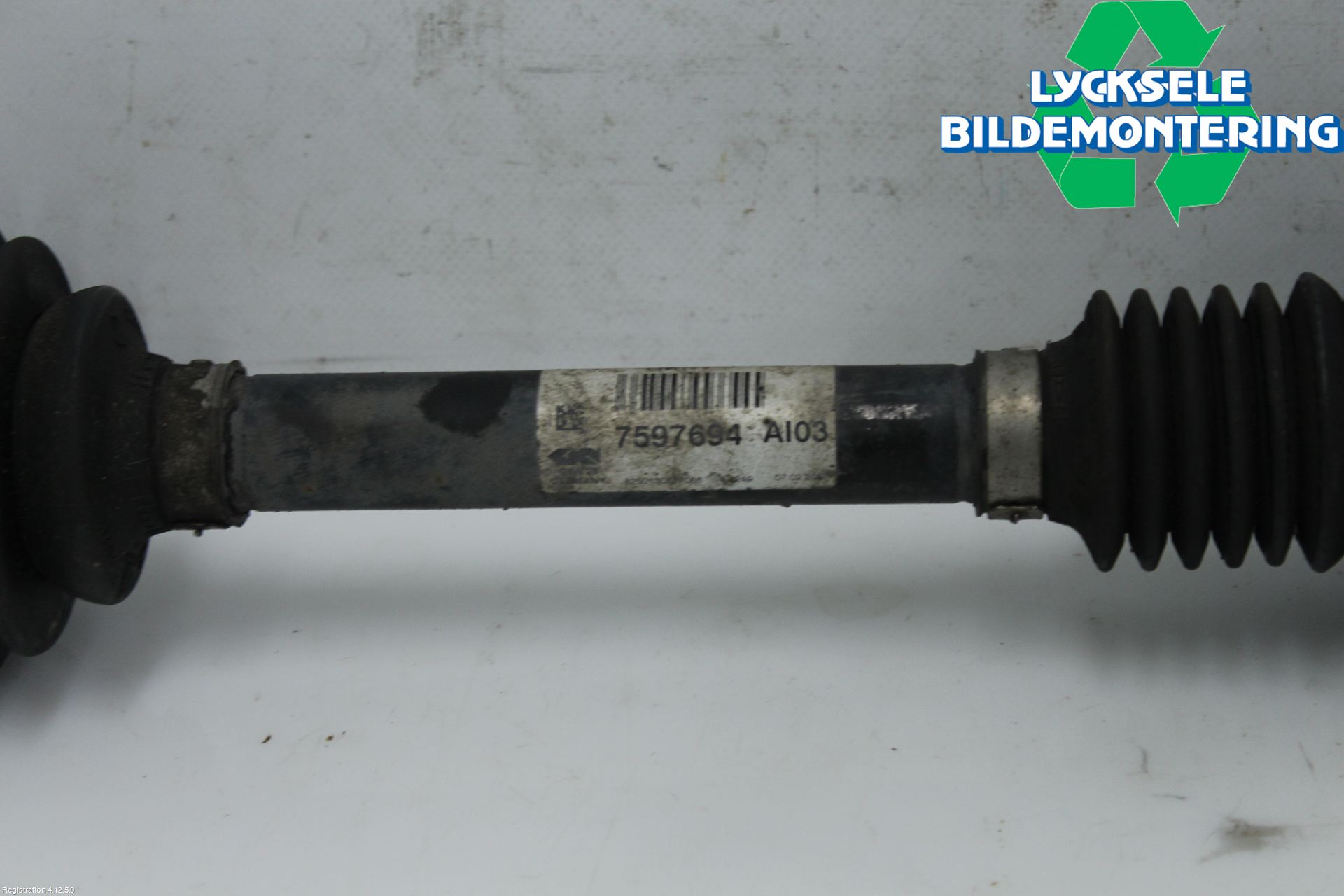 BMW 3 F30/F31/F80 12-19 Drivaxel Fram Höger