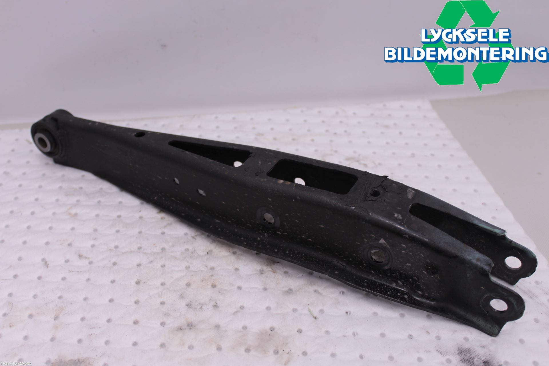 Subaru OUTBACK 15-20 Bärarm Bak Höger