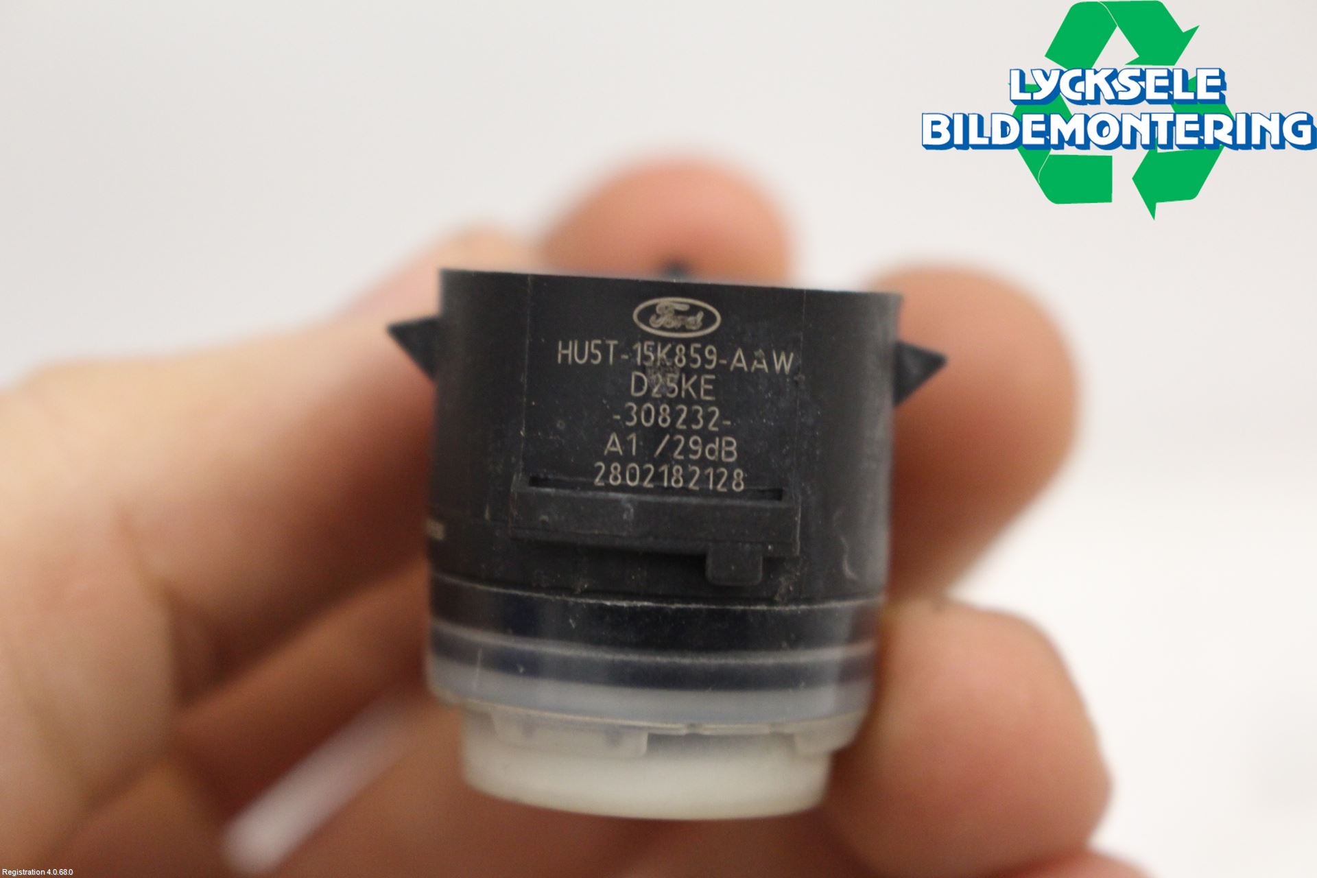 Ford TRANSIT SKÅP/BUSS 14-22 Parkeringshjälp Backsensor