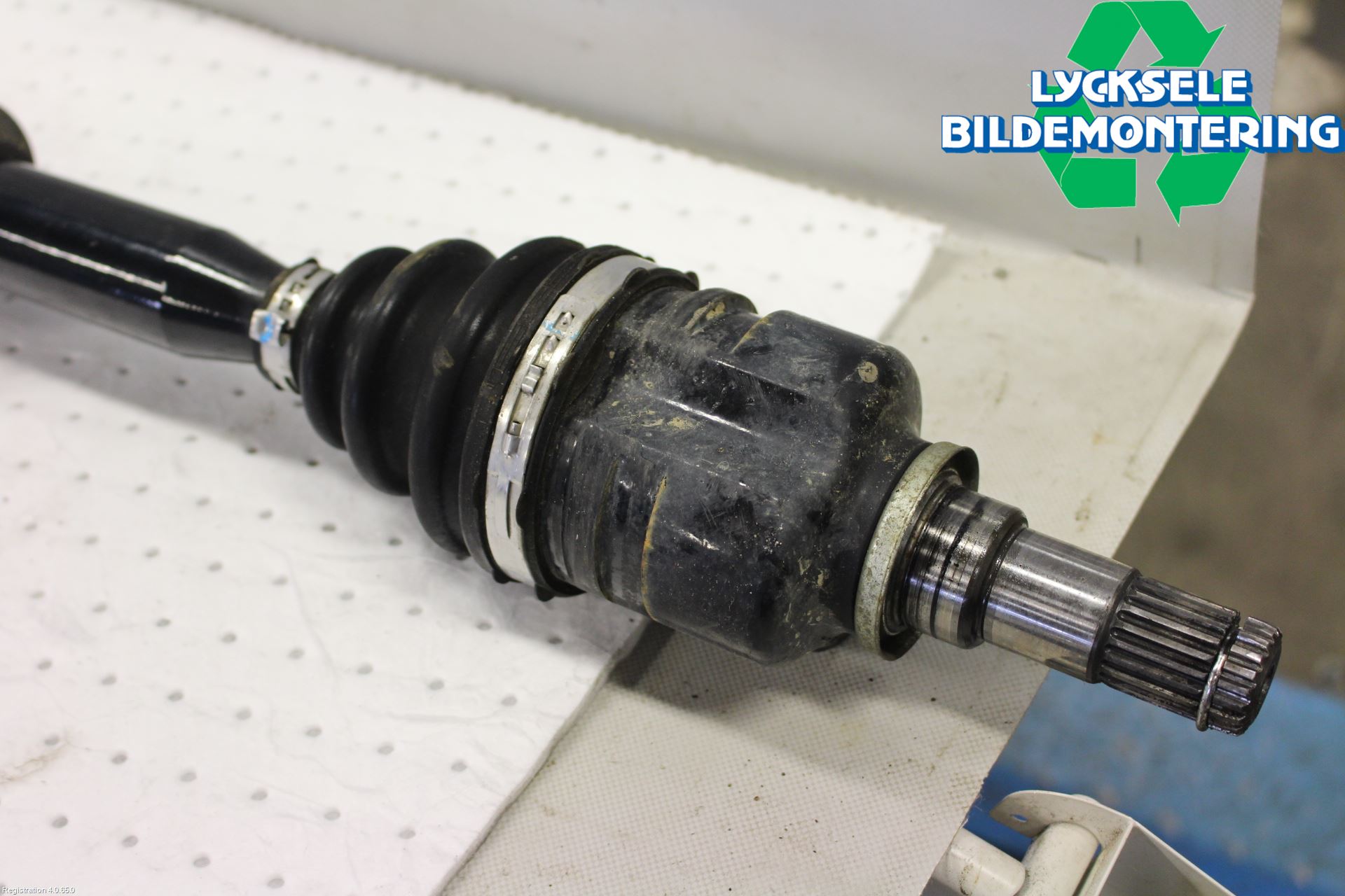 Toyota AURIS 13-19 Drivaxel Fram Höger