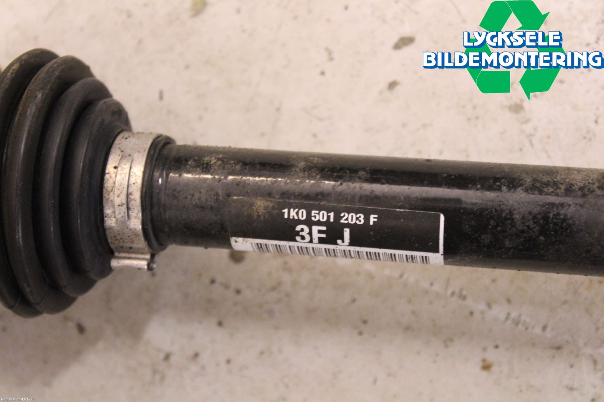 Audi Q3 8U 12-18 Drivaxel Bak Vänster