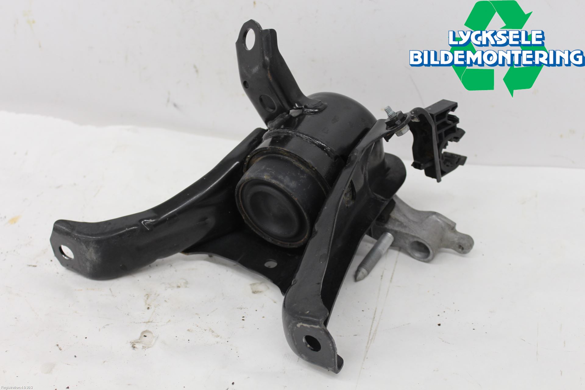 Toyota COROLLA 19- Motorfäste