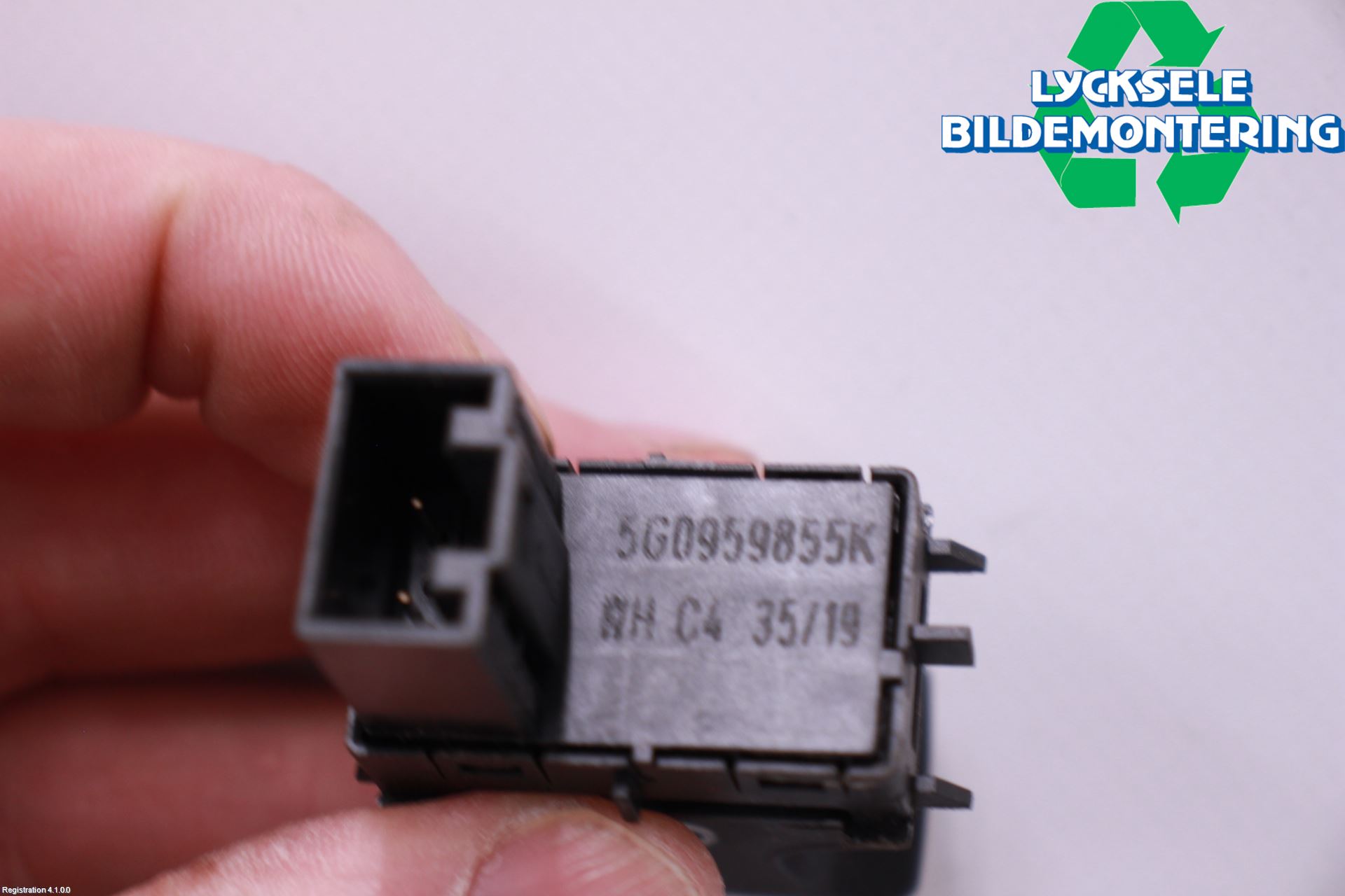 Skoda SUPERB 16-24 Strömställare Elhiss