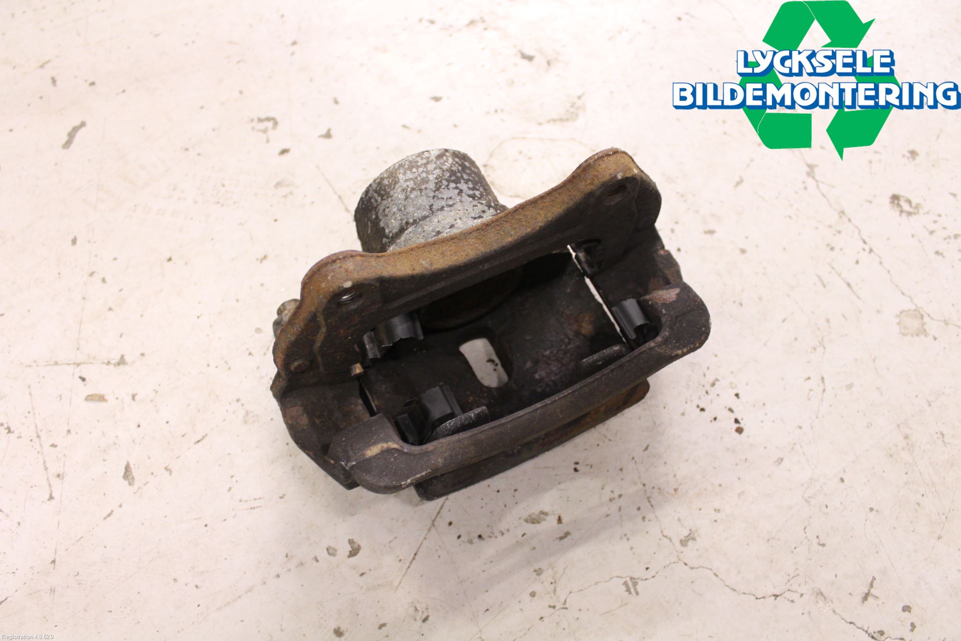 Hyundai i40 16-18 Bromsok Fram Vänster