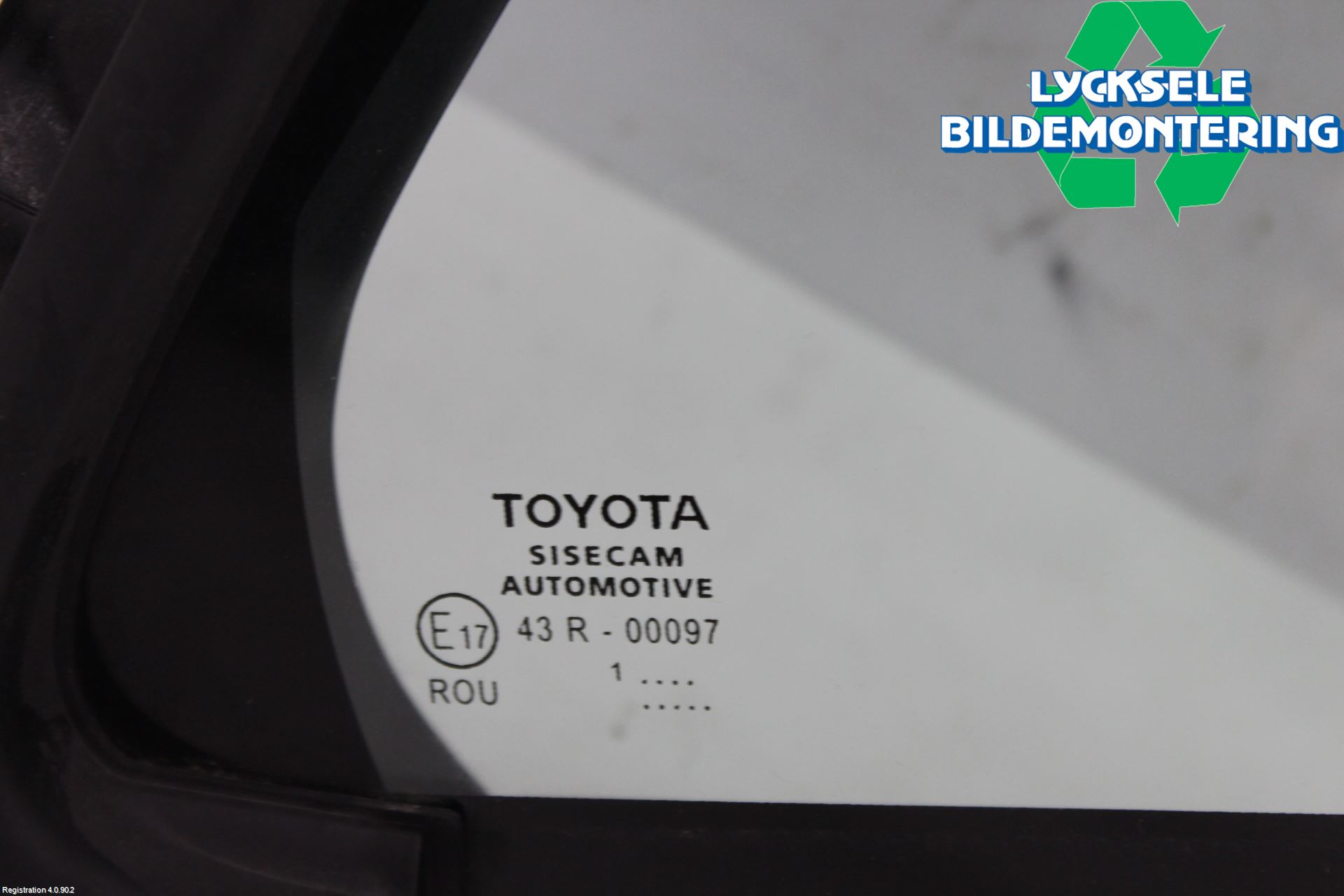 Toyota YARIS CROSS XP21 21- Dörruta Bak Lilla Hö
