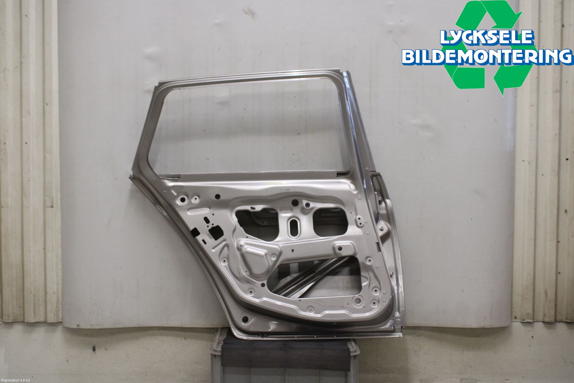 BMW 5 F10/F11/F18 09-17 Dörr Bak Vänster