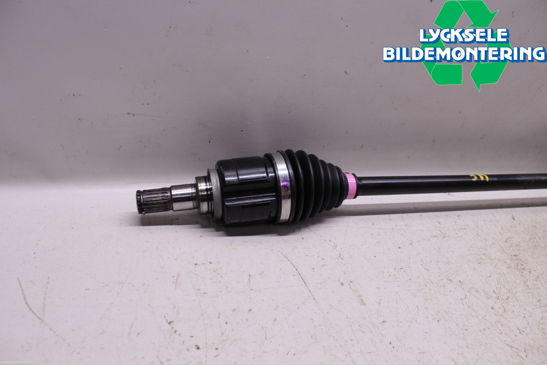 Suzuki SWIFT 17-24 Drivaxel Fram Höger