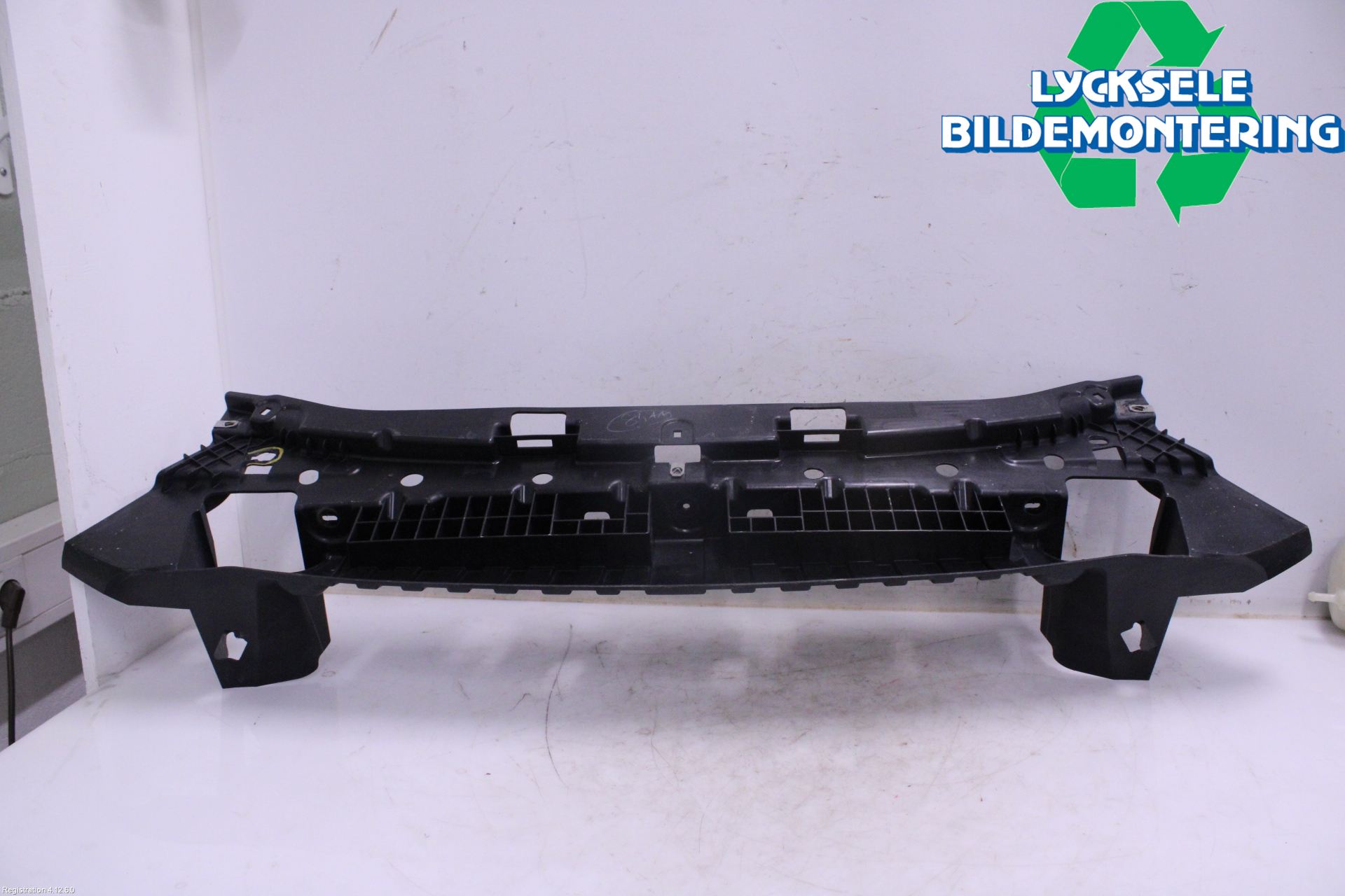 Ford KA+ 16-20 Deflektor Plåt-Plast Kylning